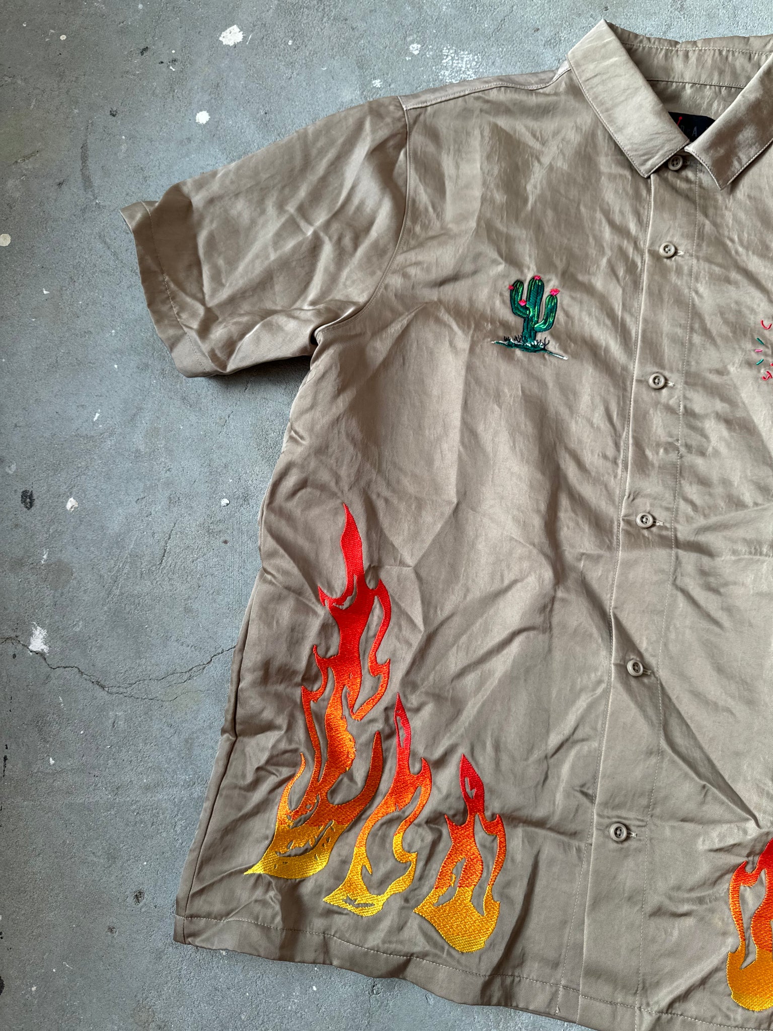 Travis Scott x Jordan Button Down Shirt 'Khaki/University Red' (Size L)