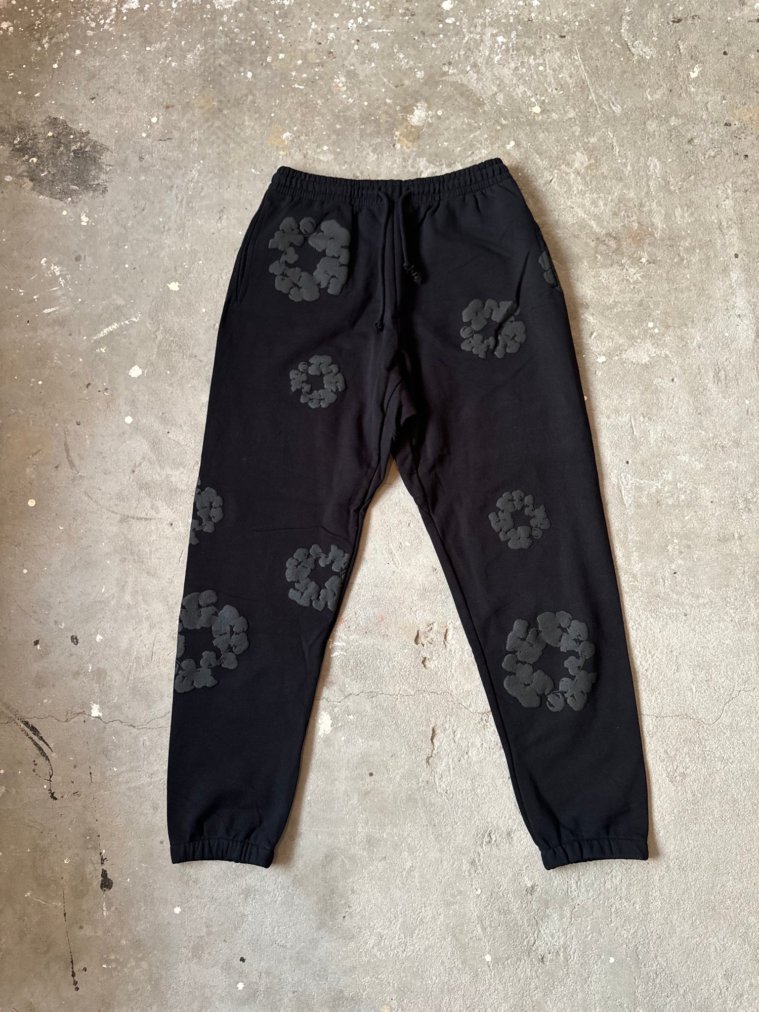 Denim Tears Cotton Wreath Sweatpants Black Monochrome
