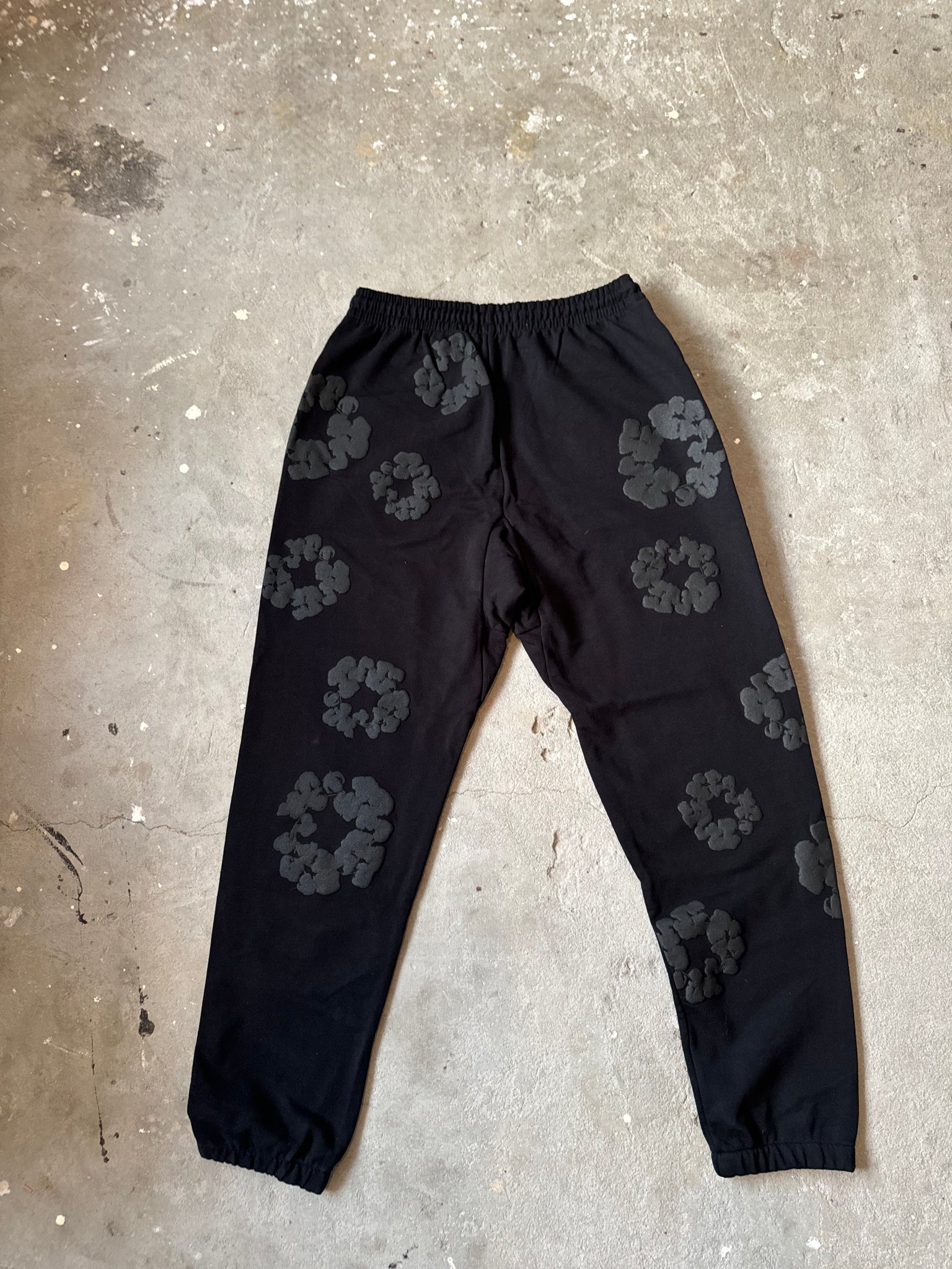 Denim Tears Cotton Wreath Sweatpants Black Monochrome