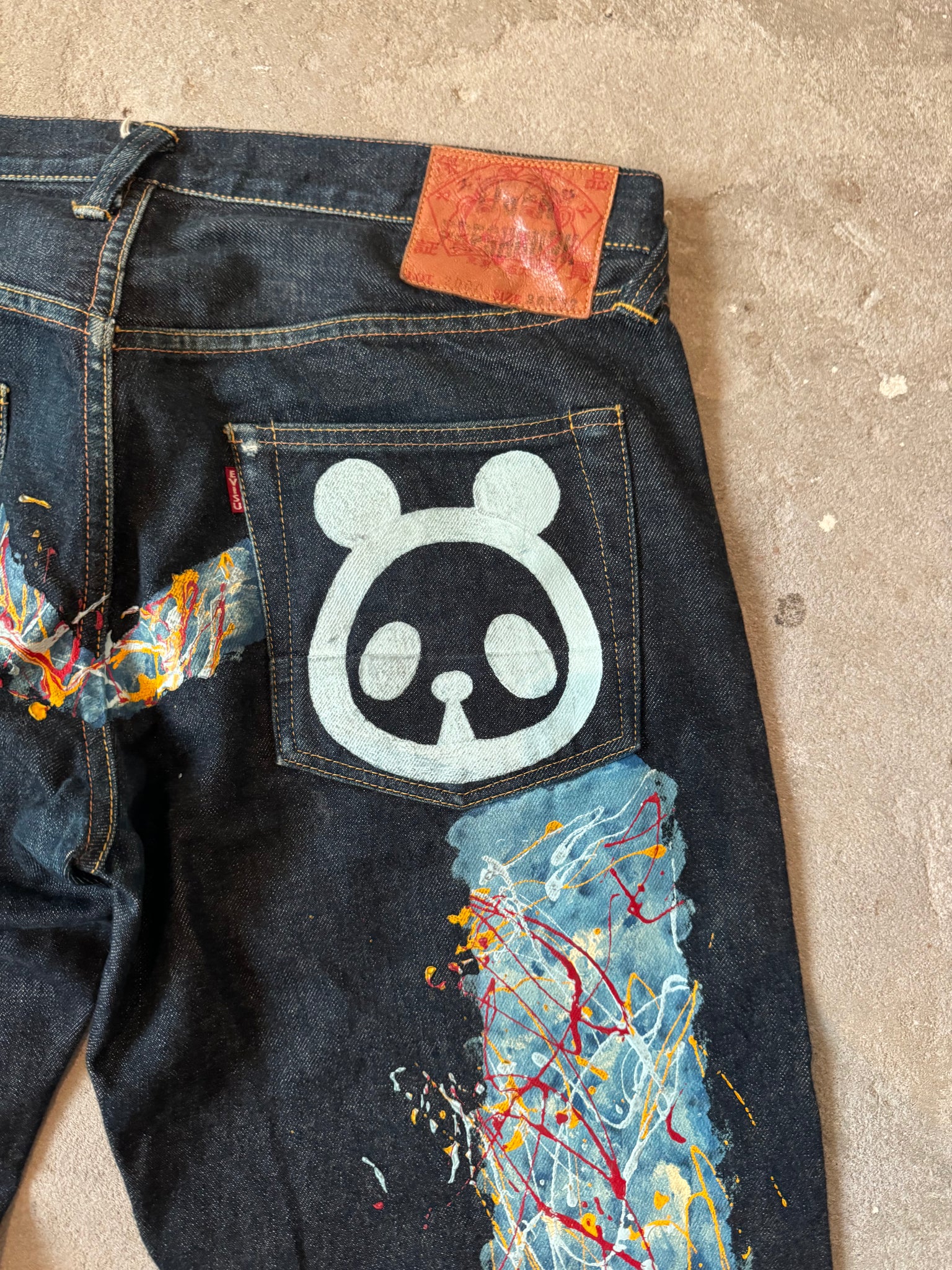 Evisu Denim Jean Lot 2000 M Logo Exclusive (Size 36x32)