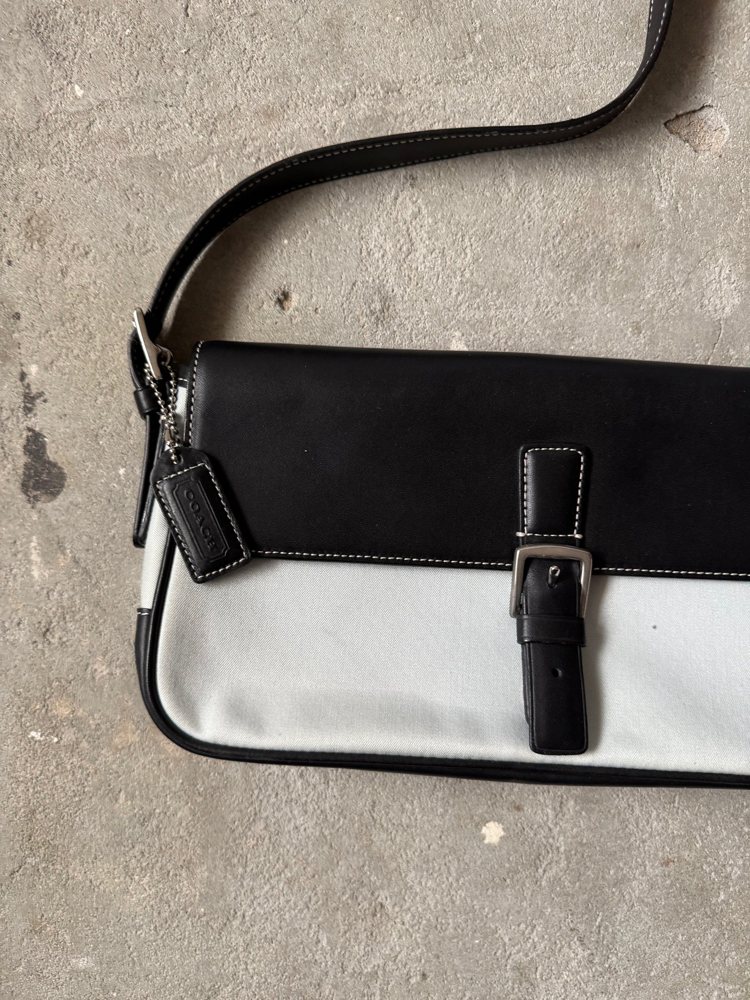 Coach Hampton Leather Shoulder Bag Black/Grey