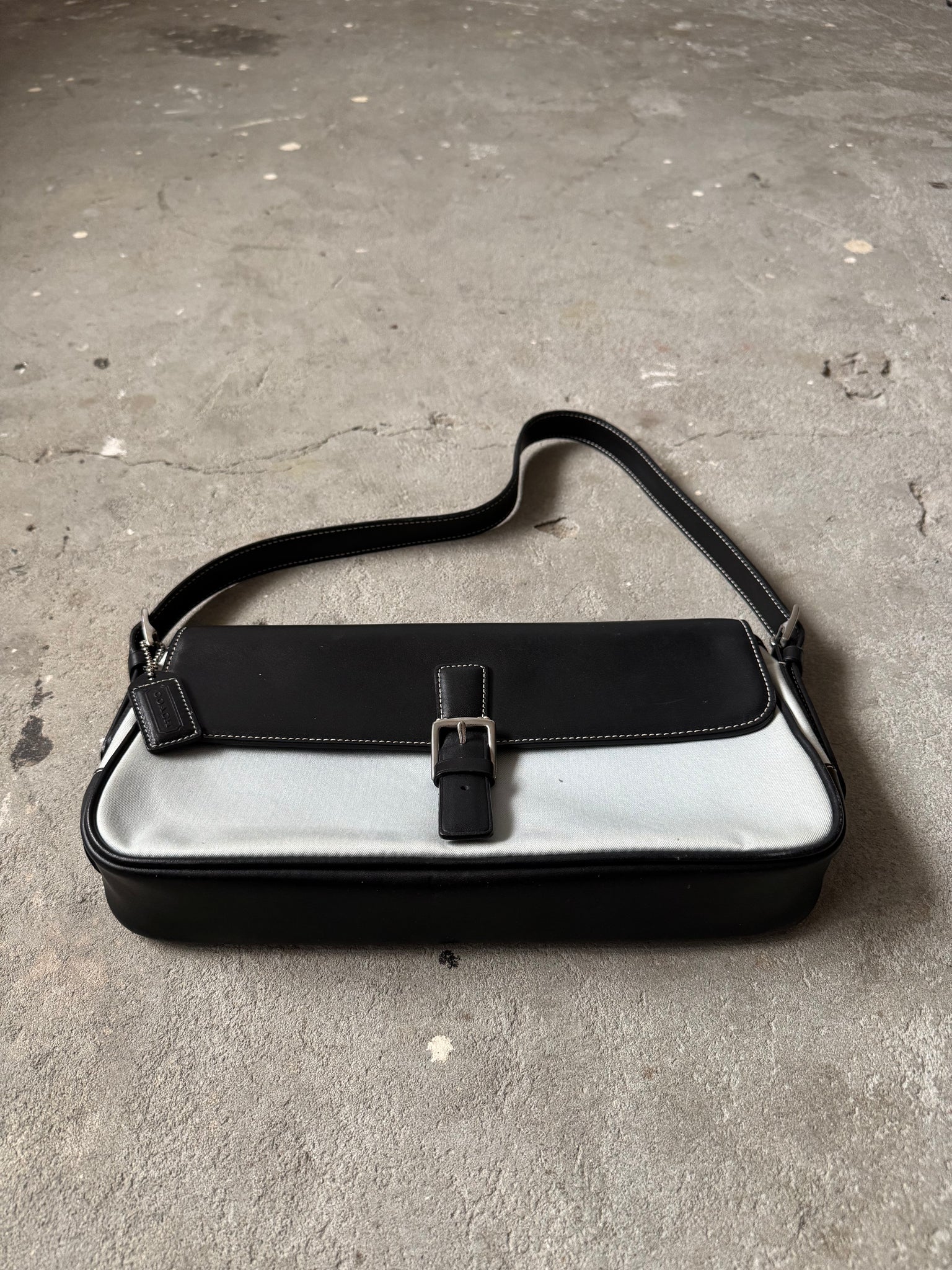 Coach Hampton Leather Shoulder Bag Black/Grey