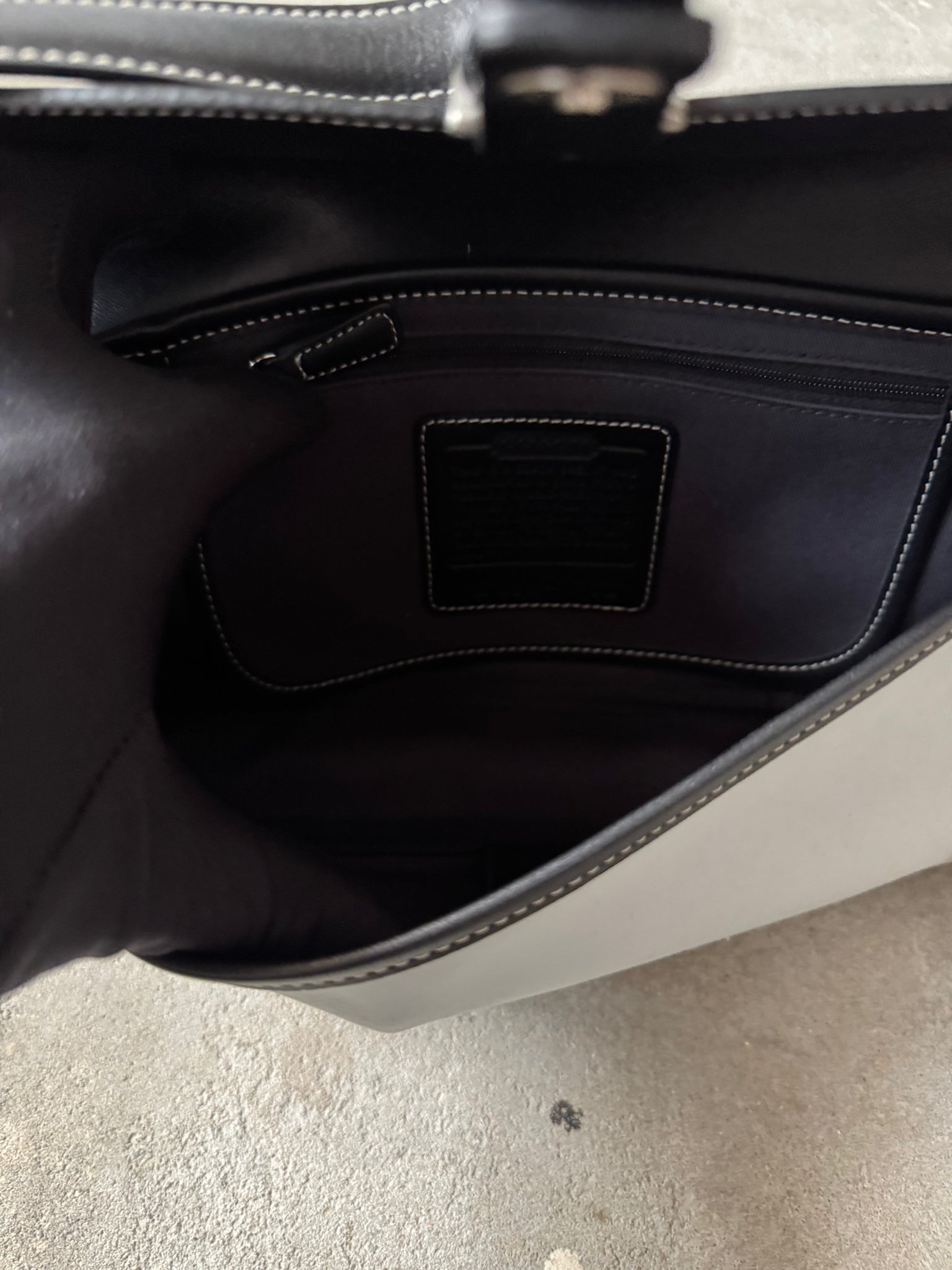Coach Hampton Leather Shoulder Bag Black/Grey