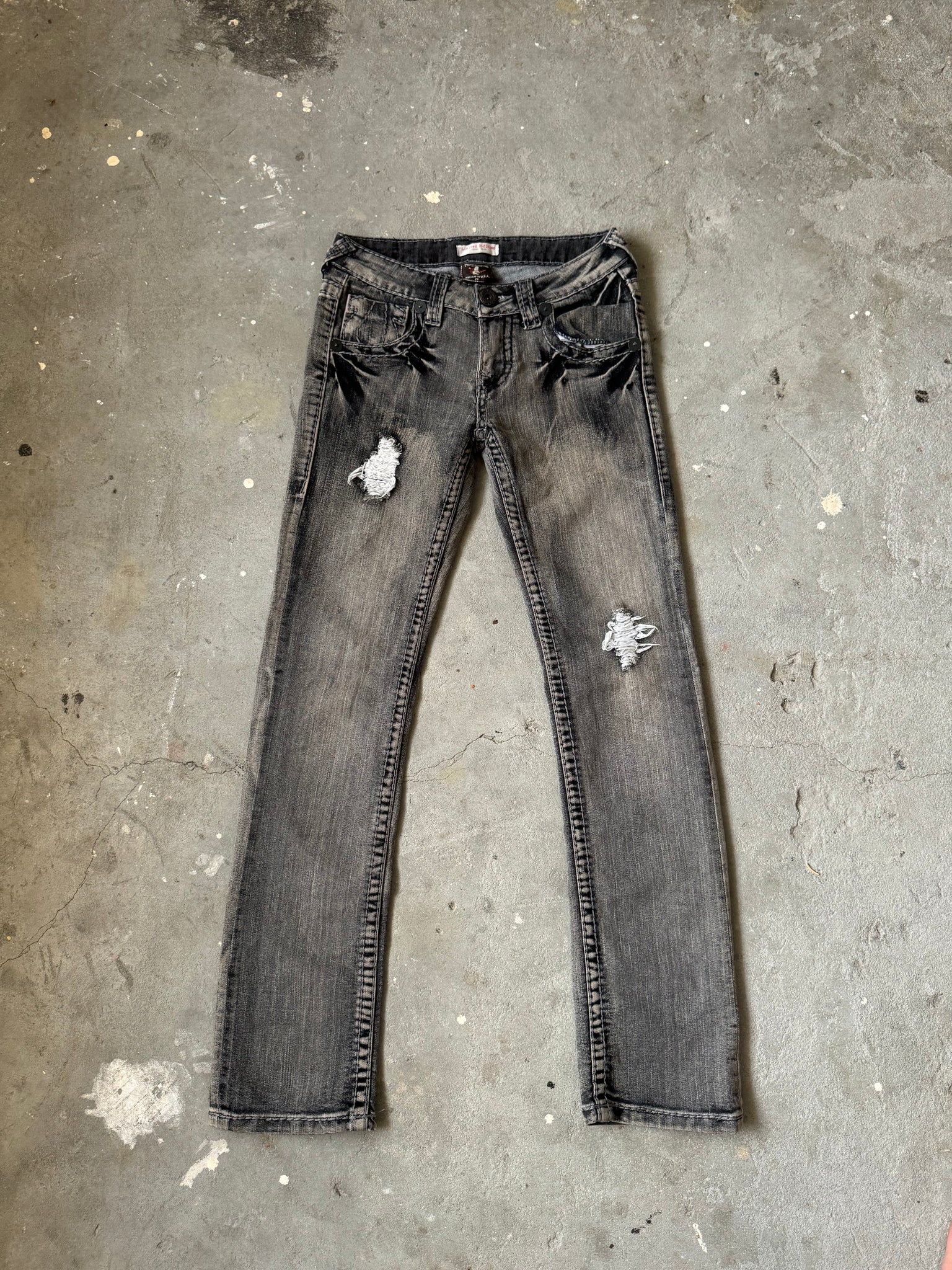 True Religon WMNS Julie Grey Distressed Limited Edition Jeans (SIZE 26)