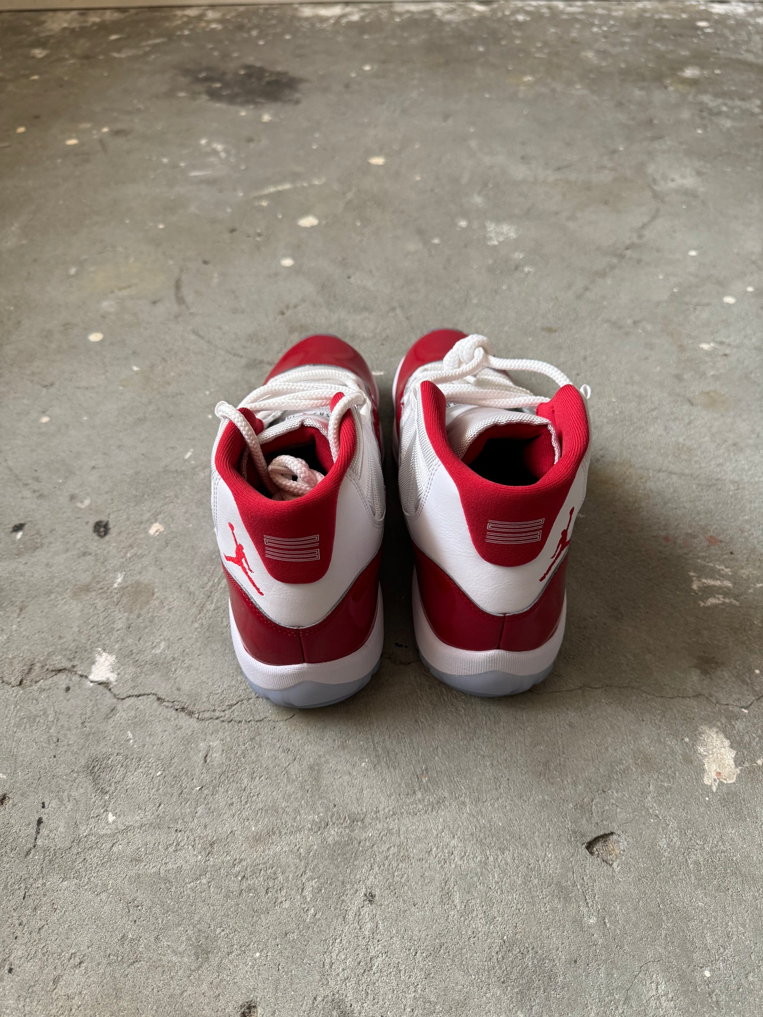 Nike Air Jordan 11 'Cherry' (US10)