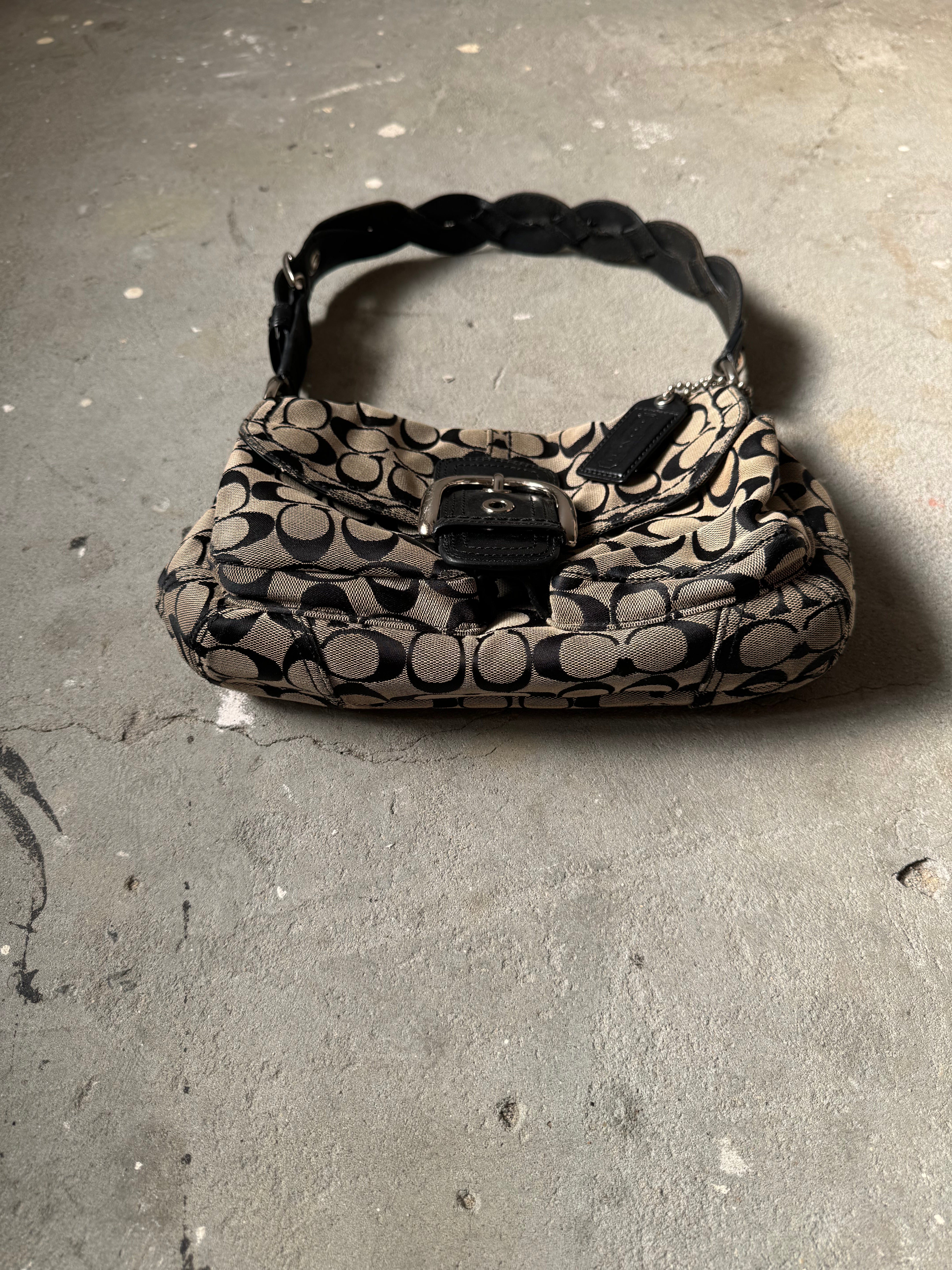 Coach Signature Soho Shoulder Bag Black/Grey – Curated by Charbel