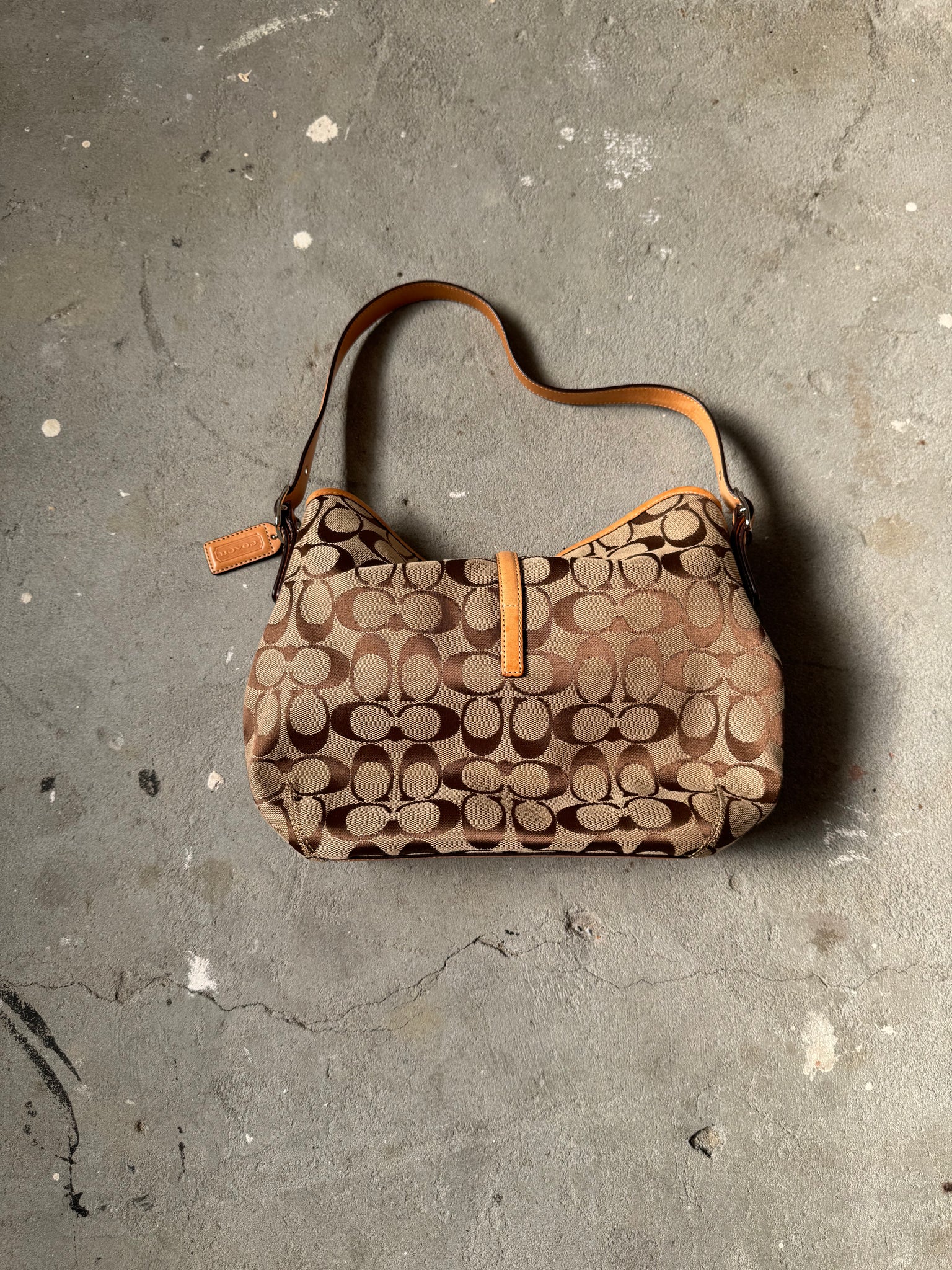 Coach Signature Sufflette Clip ShoulderBag Beige