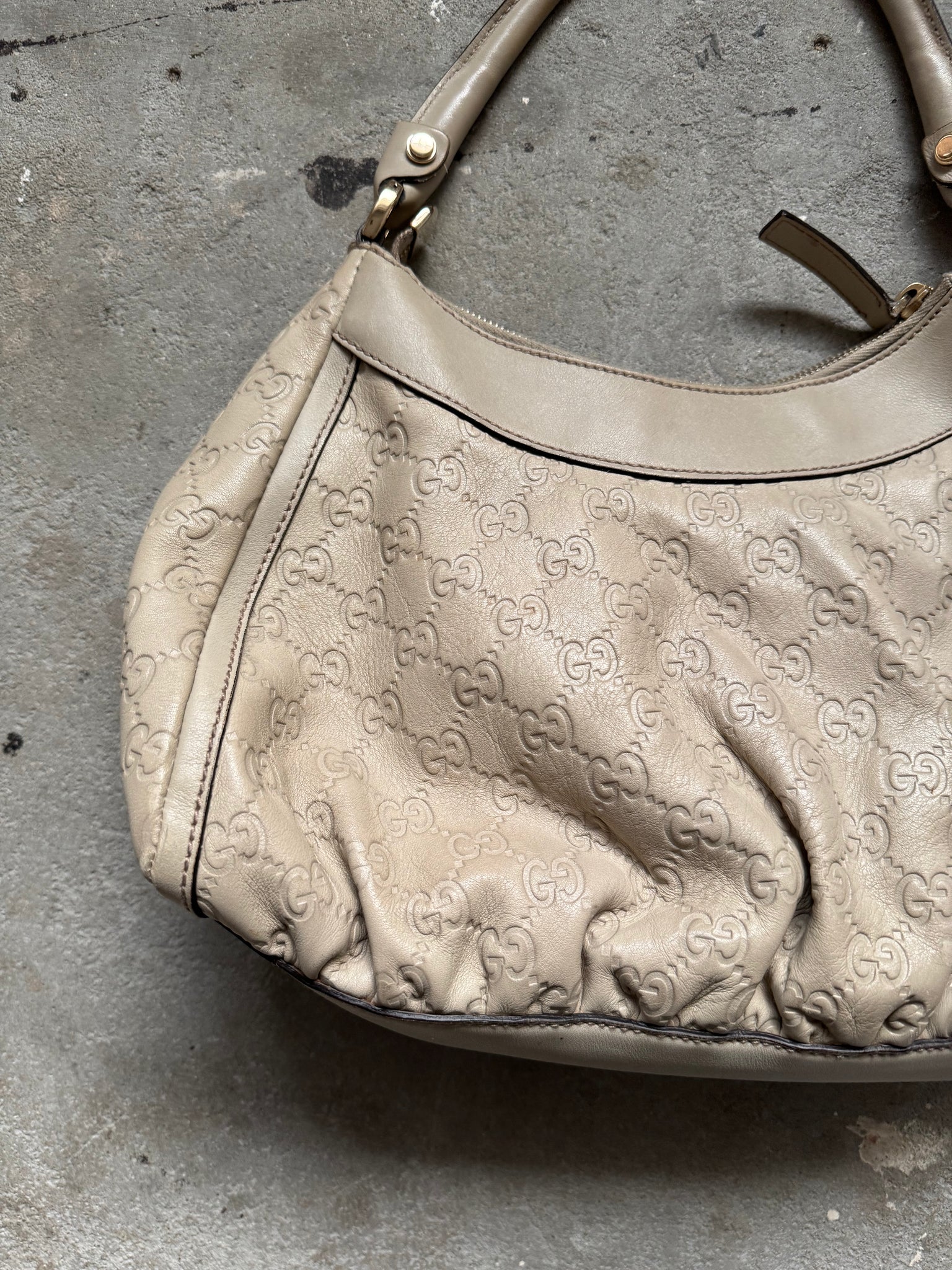 Gucci GG Monogram Abbey D-Ring Shoulder Bag Cream