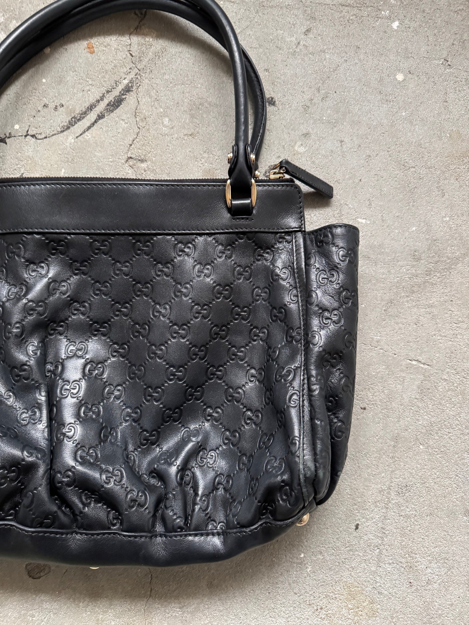 Gucci GG Monogram Guccissima Abbey Shoulder Bag Black