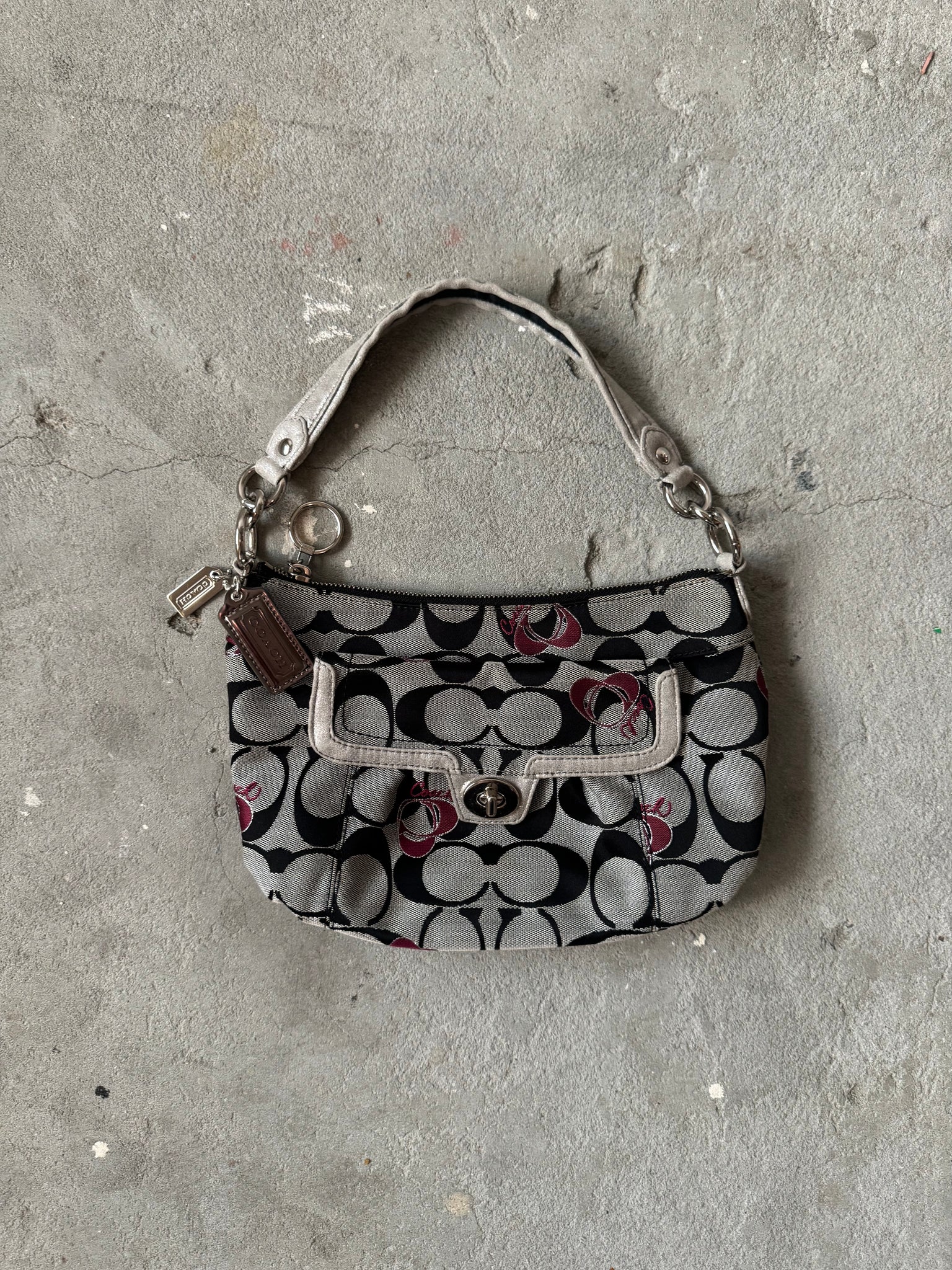 Coach Signature Embroidered Hearts Shoulder Bag Black/Grey