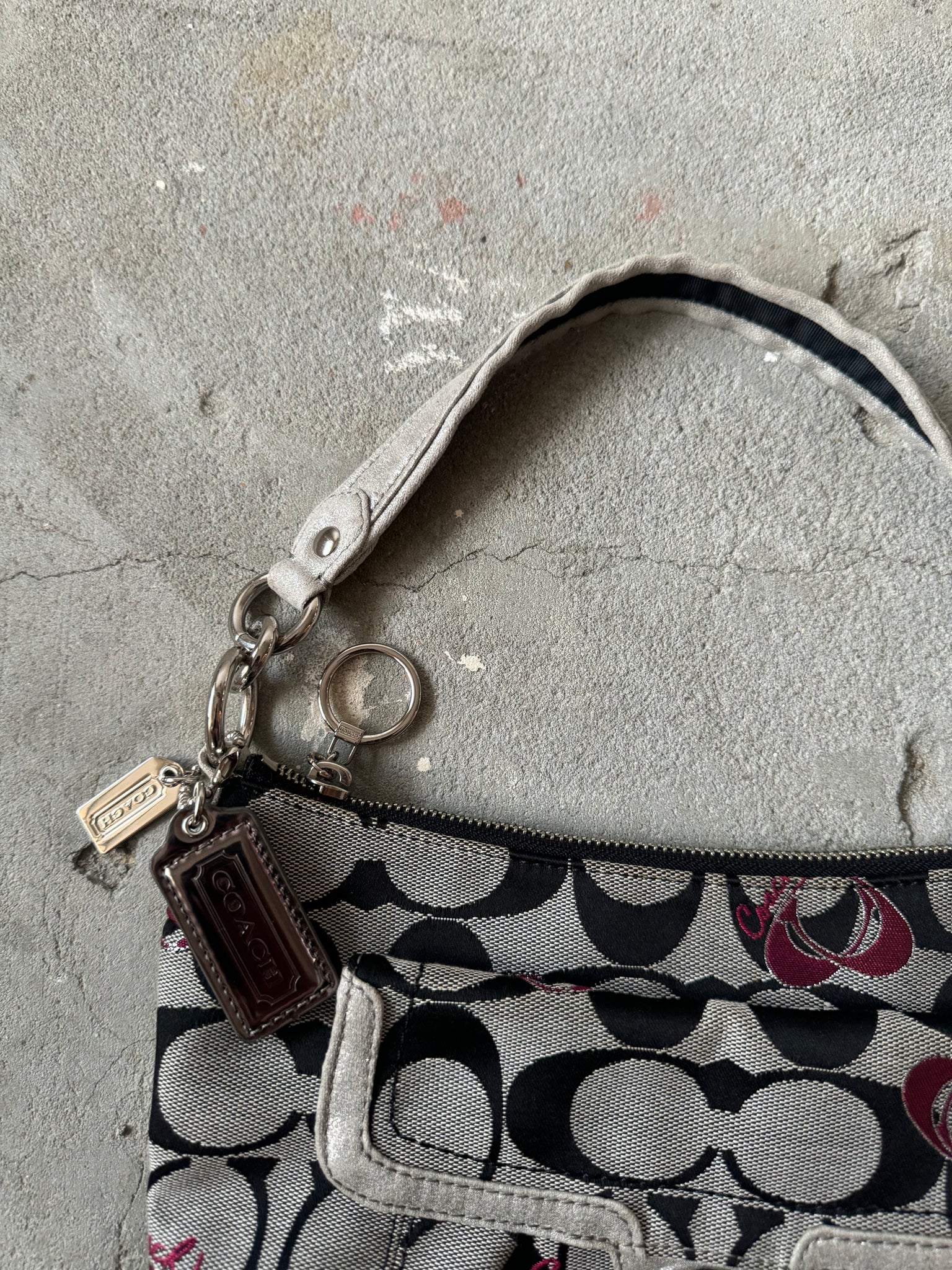 Coach Signature Embroidered Hearts Shoulder Bag Black/Grey