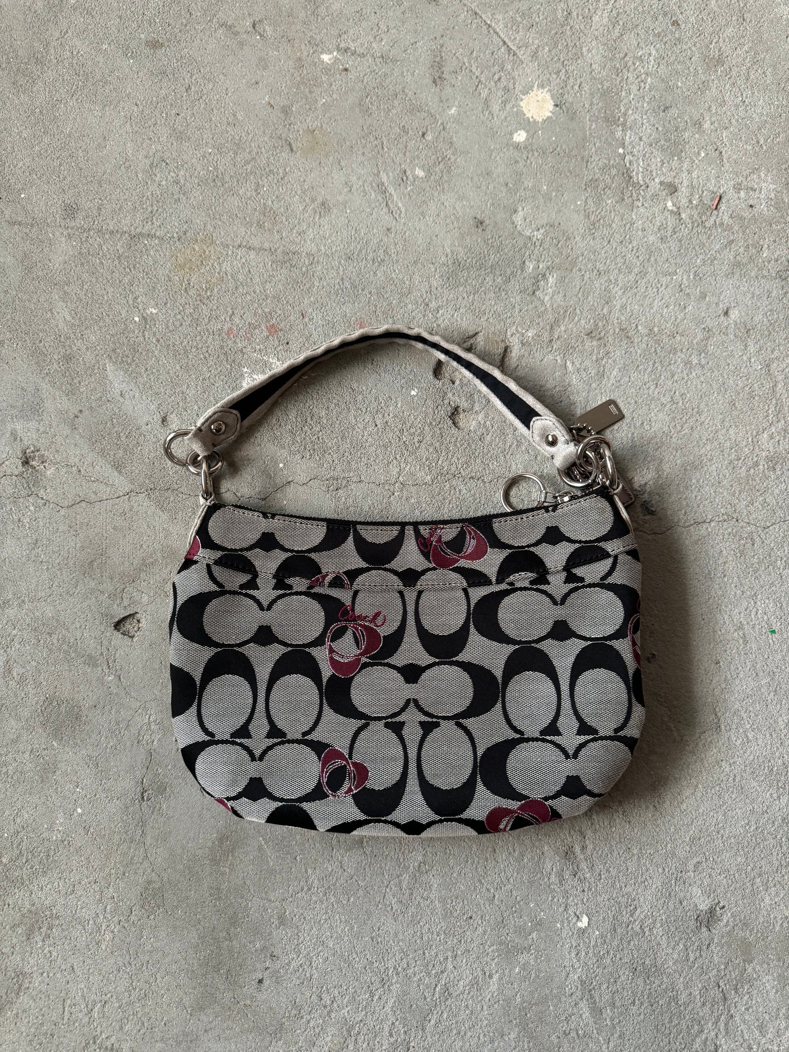 Coach Signature Embroidered Hearts Shoulder Bag Black/Grey