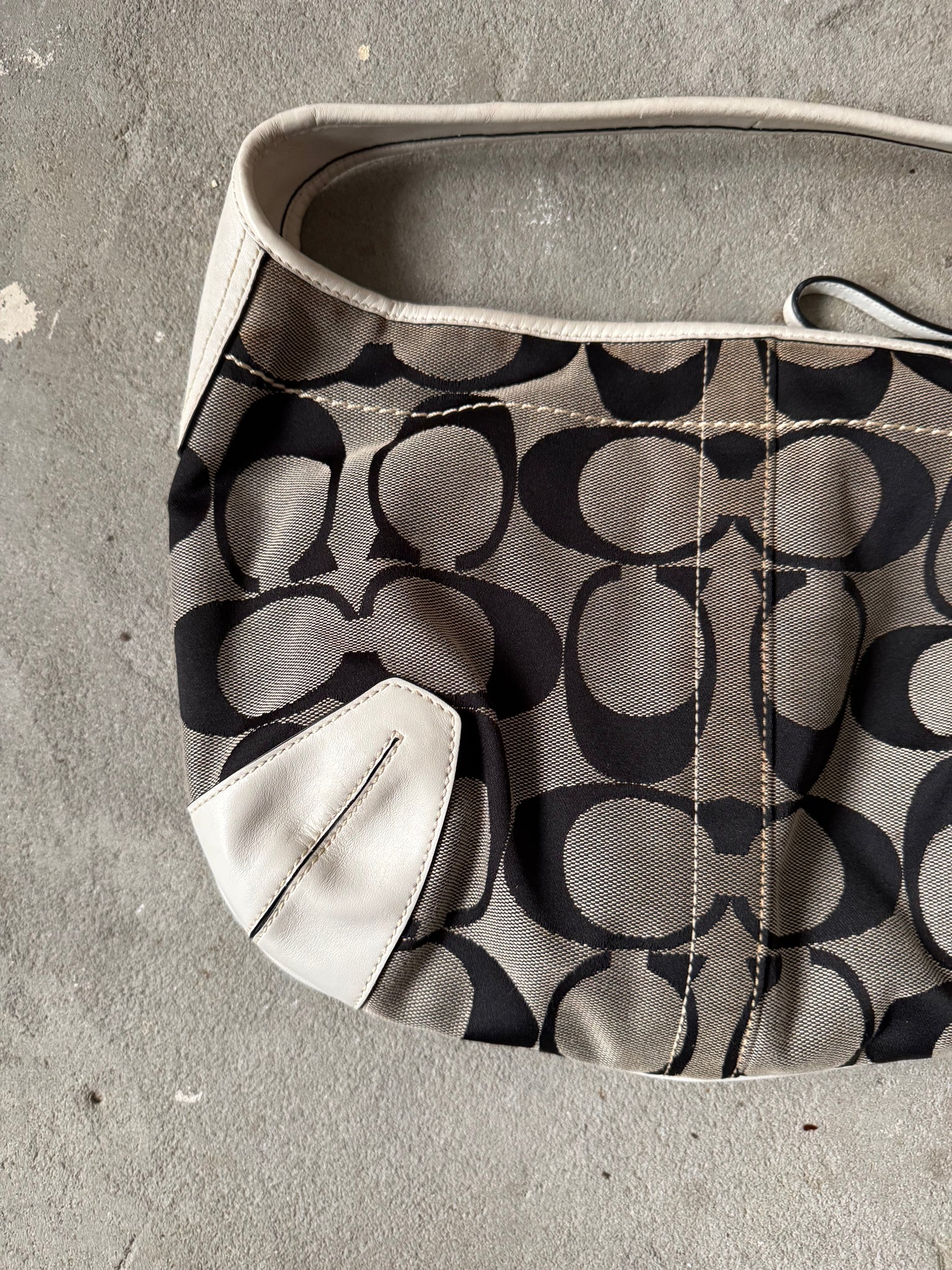 Coach Signature Ergo Hobo Shoulder Bag Grey/White