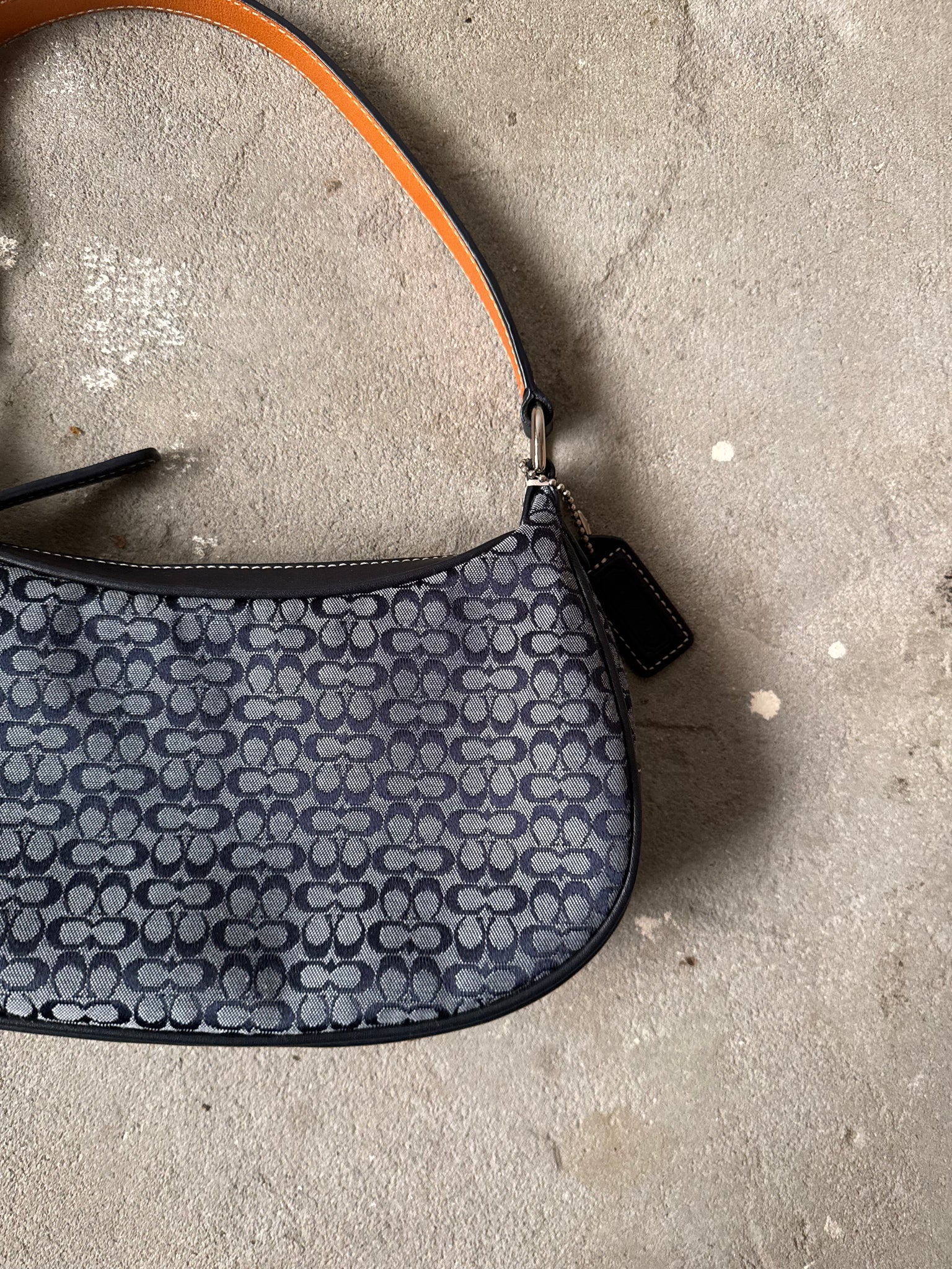 Coach Signature Shoulder Bag Navy/Black