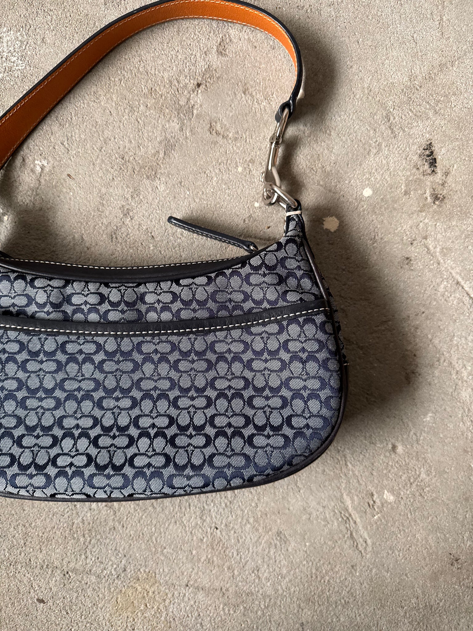 Coach Signature Shoulder Bag Navy/Black