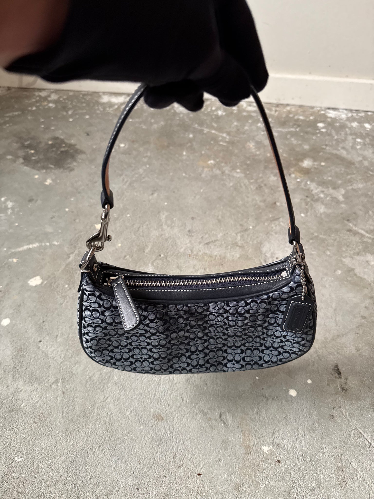 Coach Signature Shoulder Bag Navy/Black