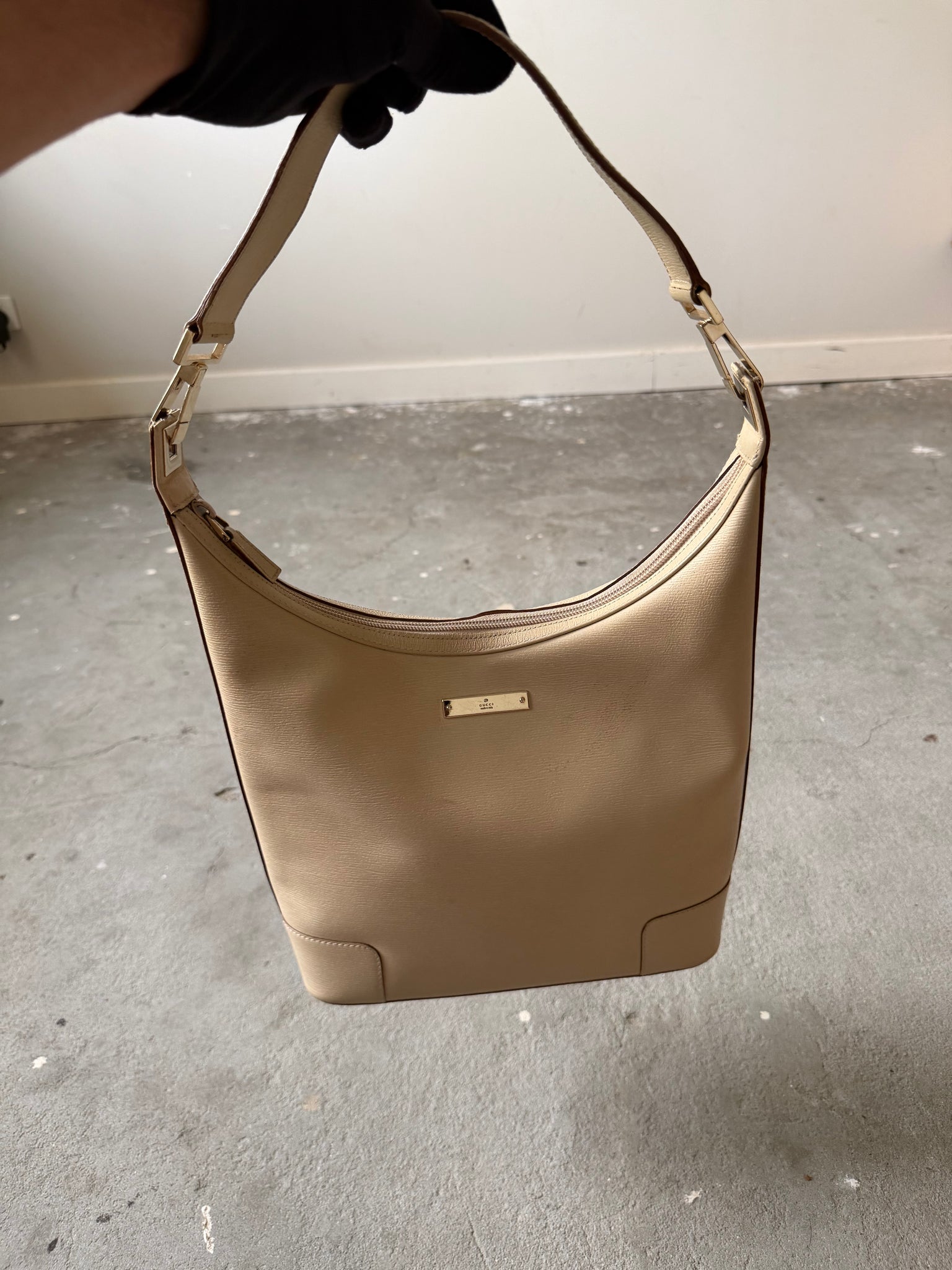 Gucci Hobo Leather Shoulder Bag Cream
