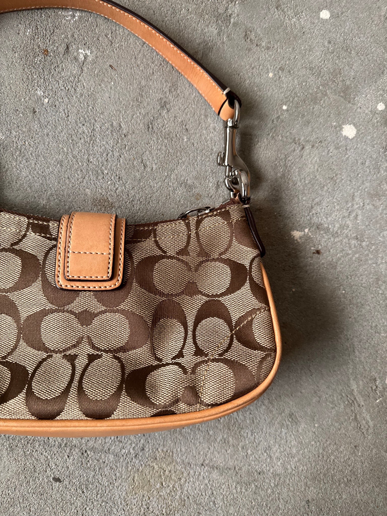 Coach Signature Tabby Shoulder Bag Beige