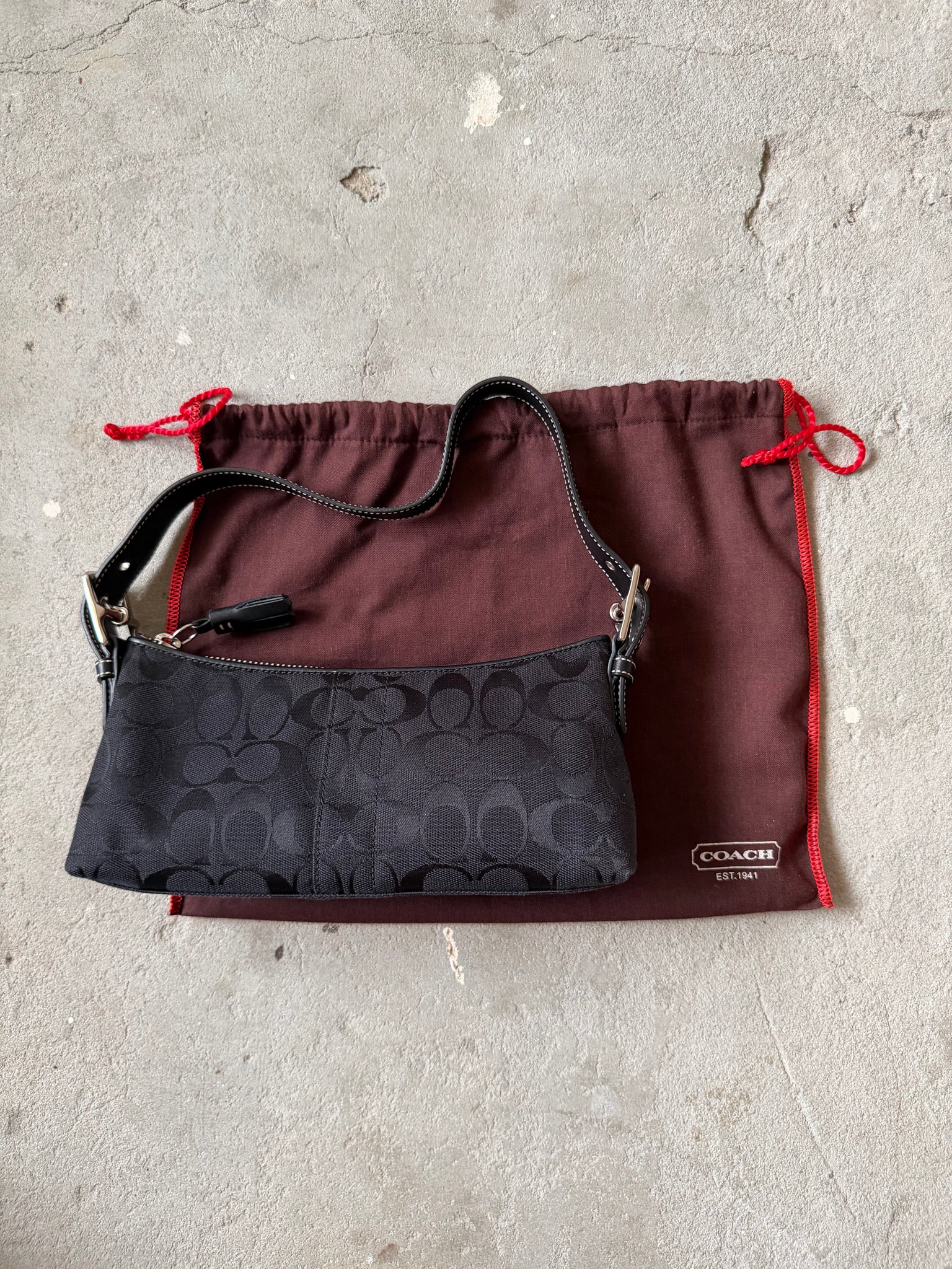 Coach Signature Hampton Baguette Shoulder Bag Black