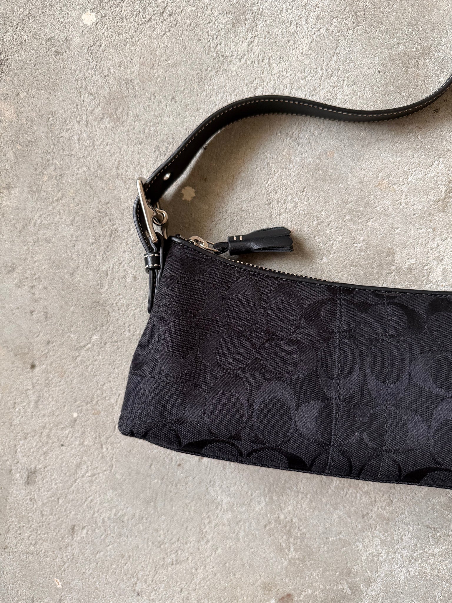 Coach Signature Hampton Baguette Shoulder Bag Black