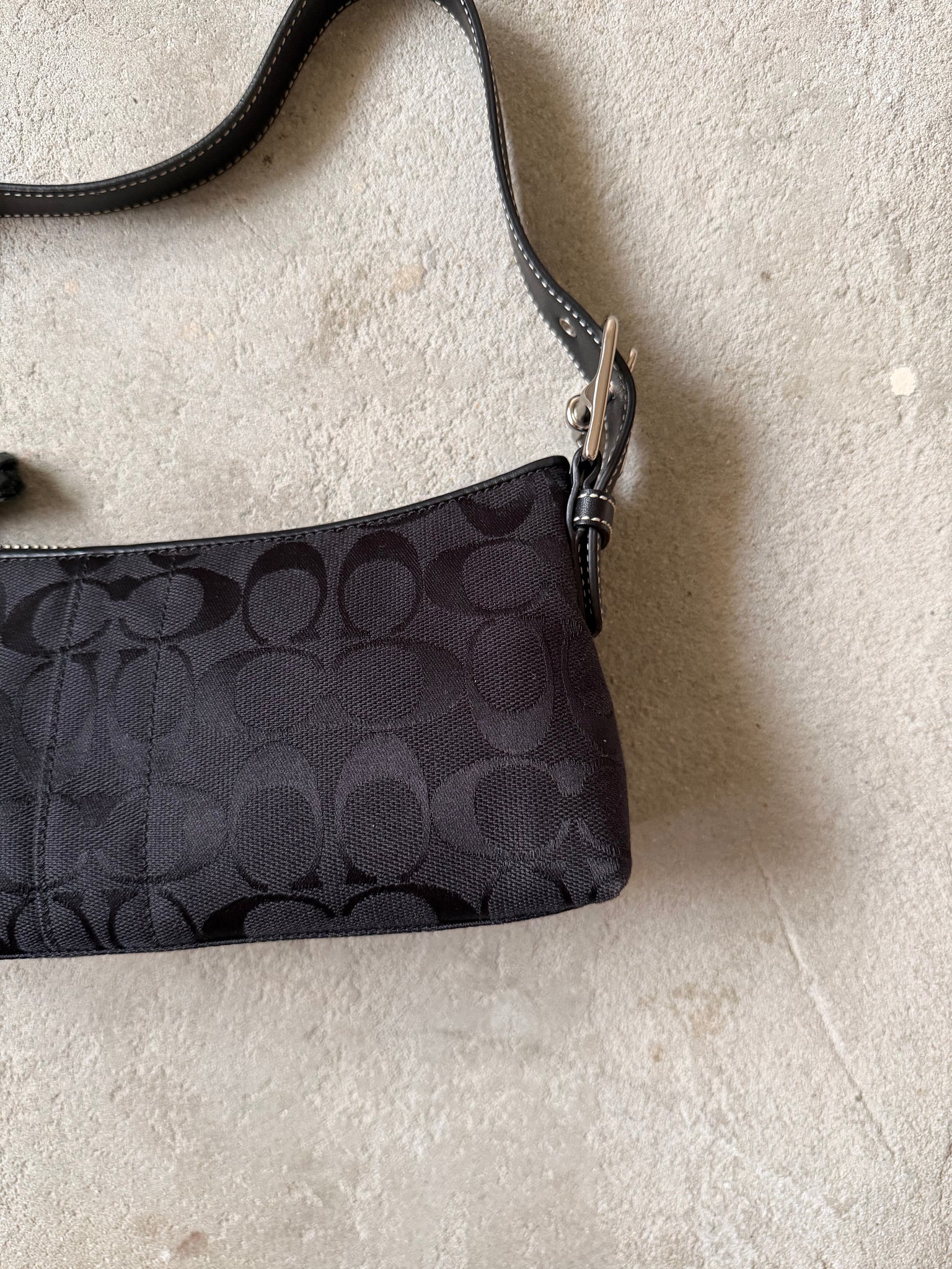 Coach Signature Hampton Baguette Shoulder Bag Black