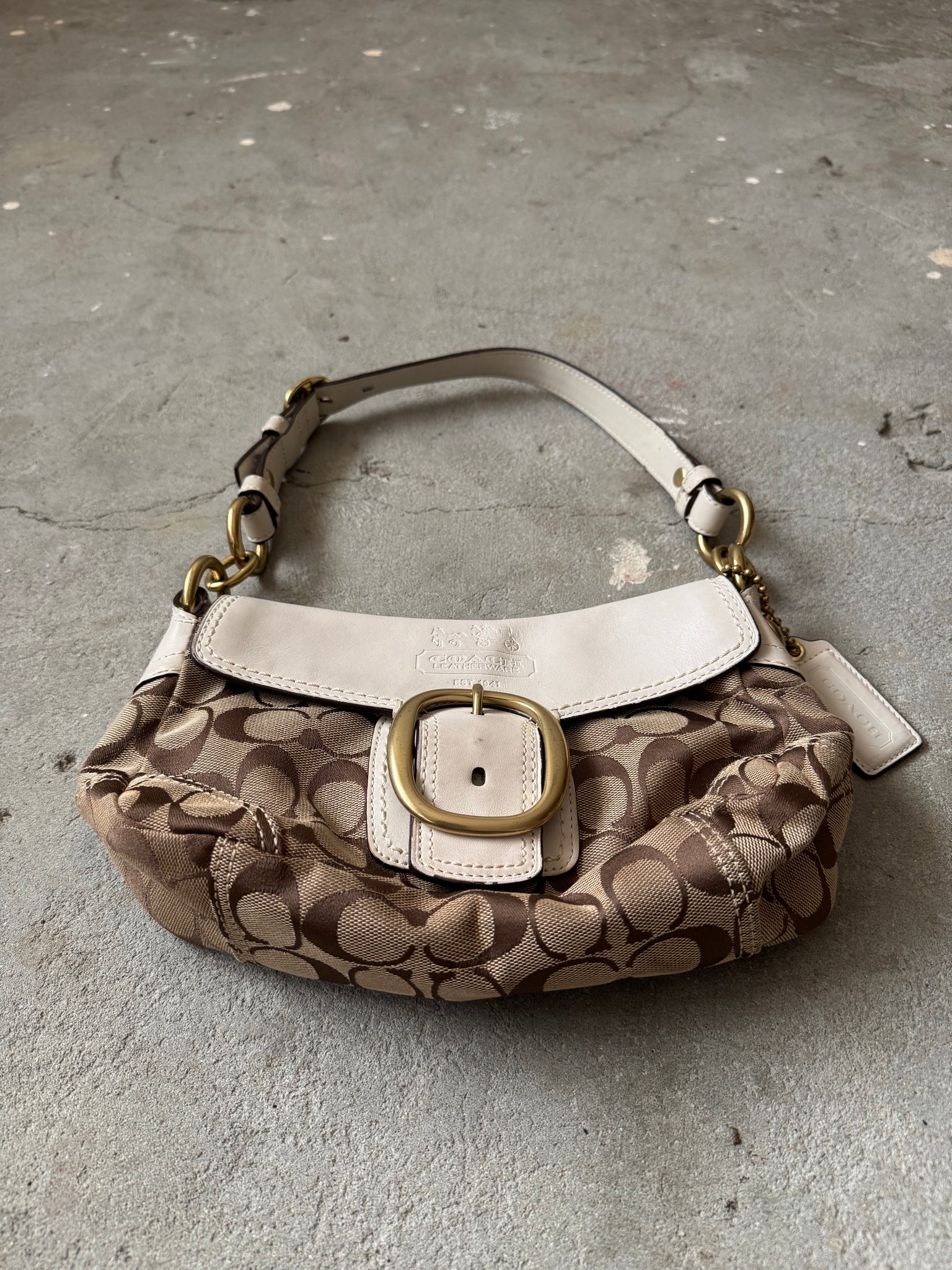 Coach Signature Soho Bleecker Shoulder Bag Beige/White