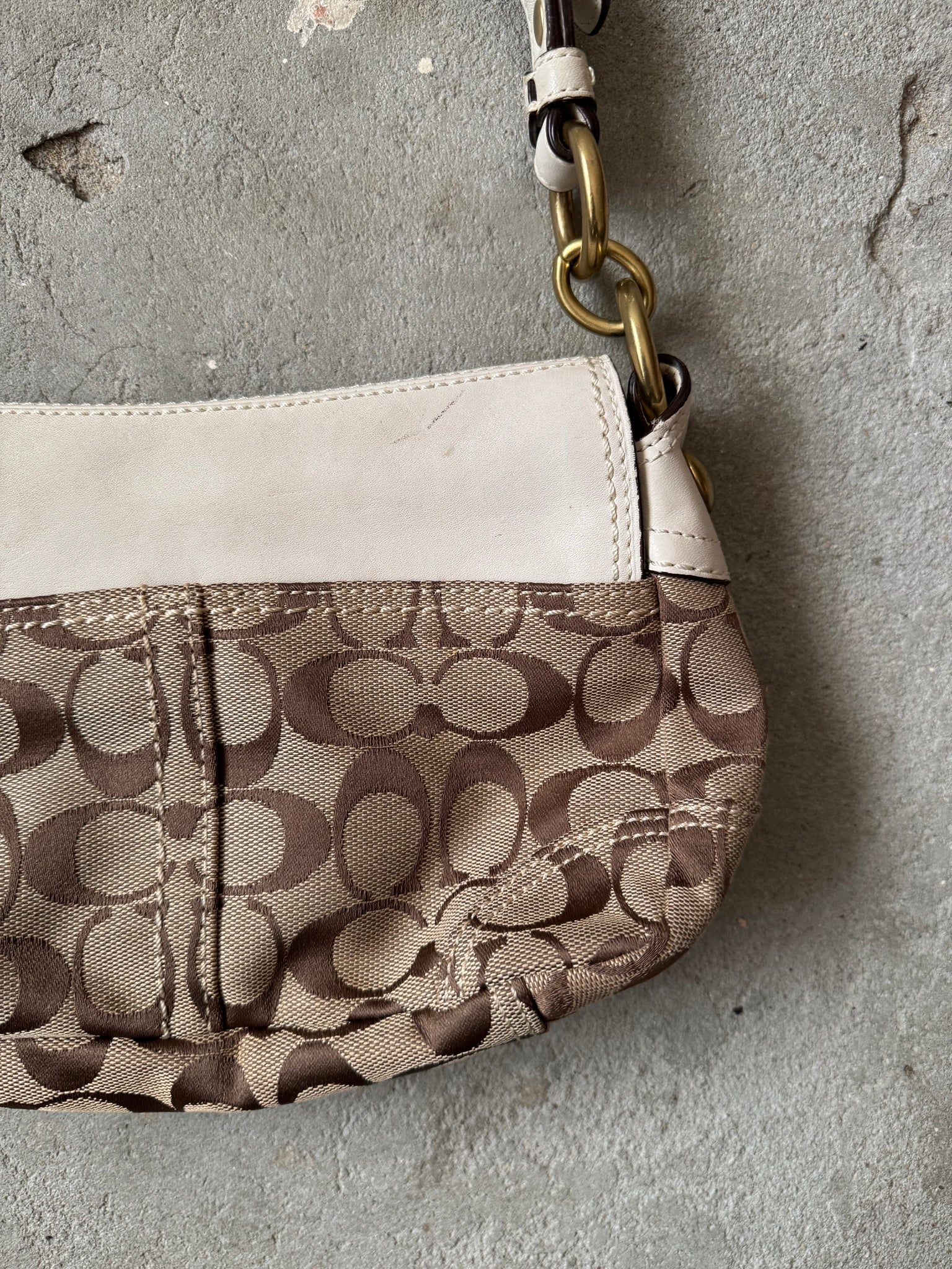 Coach Signature Soho Bleecker Shoulder Bag Beige/White