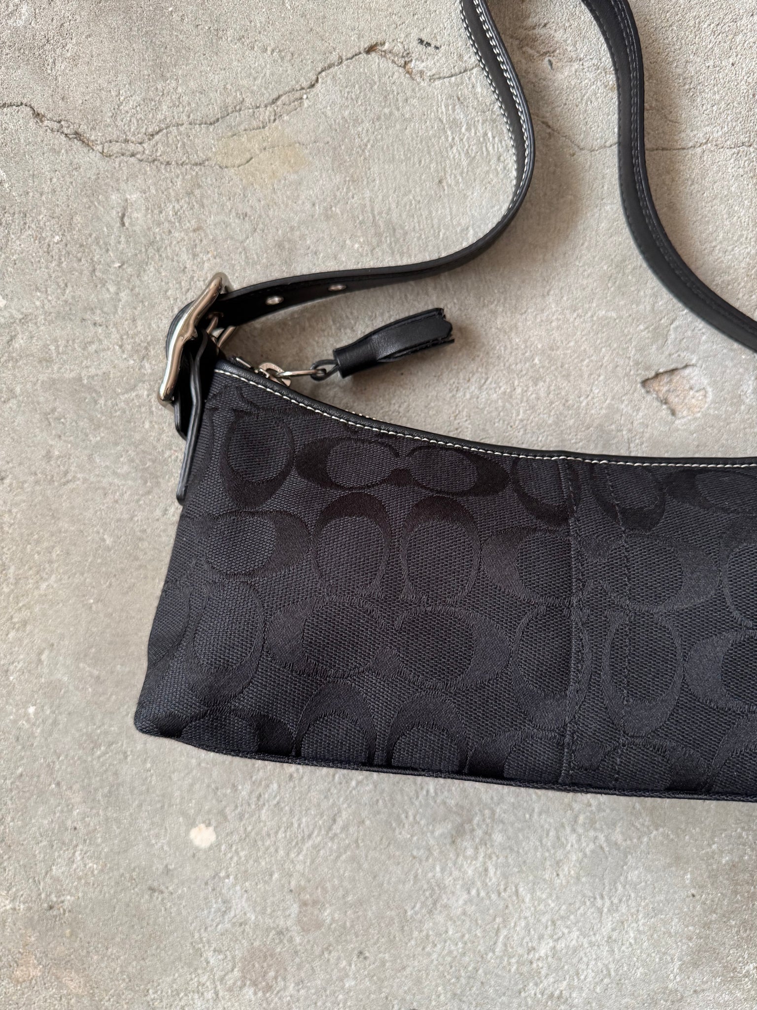 Coach Signature Hampton Baguette Shoulder Bag Black