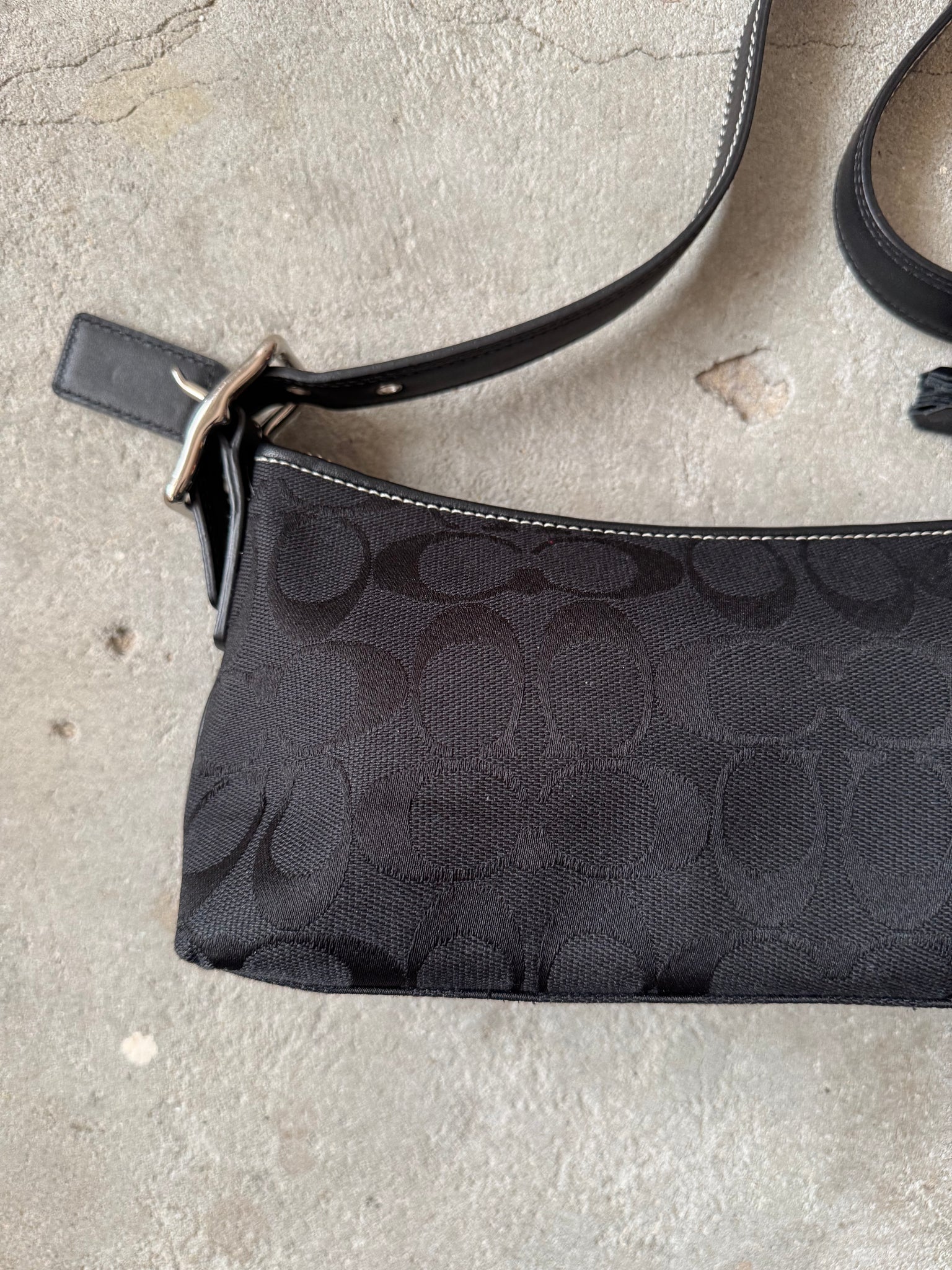 Coach Signature Hampton Baguette Shoulder Bag Black