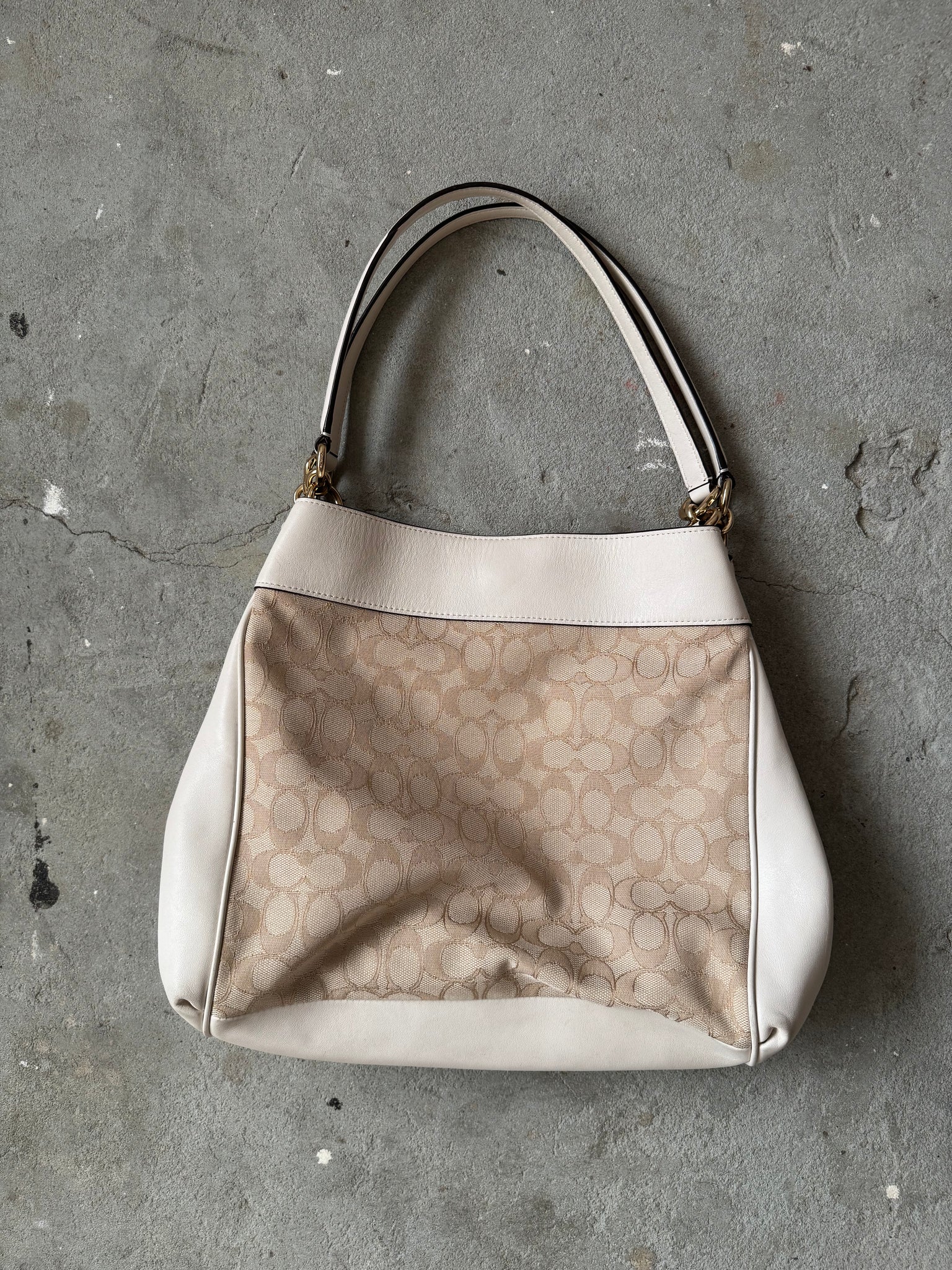 Coach Signature Lexy Shoulder Bag Beige/Ivory