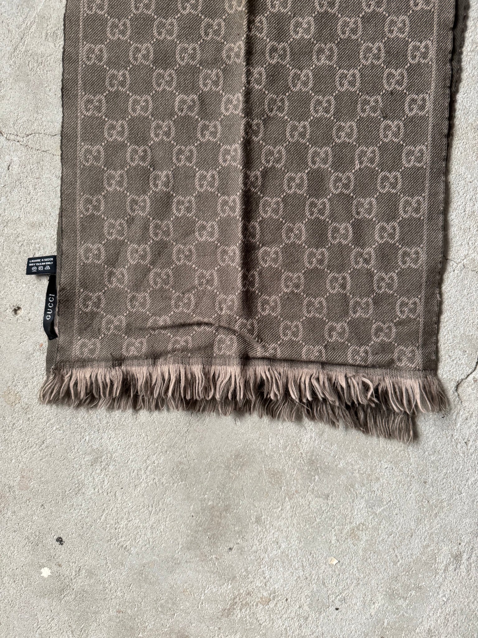 Gucci GG Monogram Wool Scarf Grey