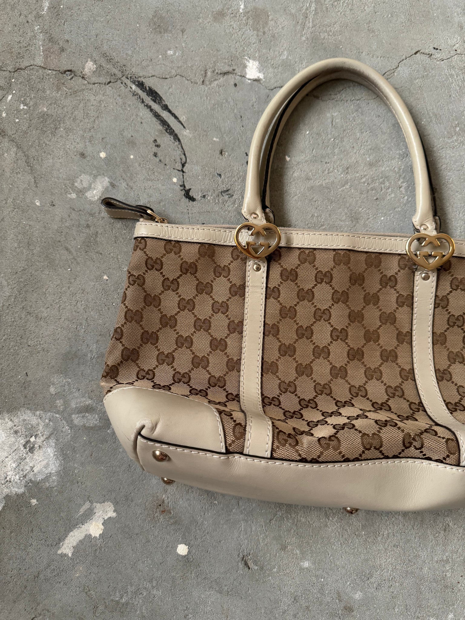 Gucci GG Monogram Lovely Heart Hand Bag Beige/White