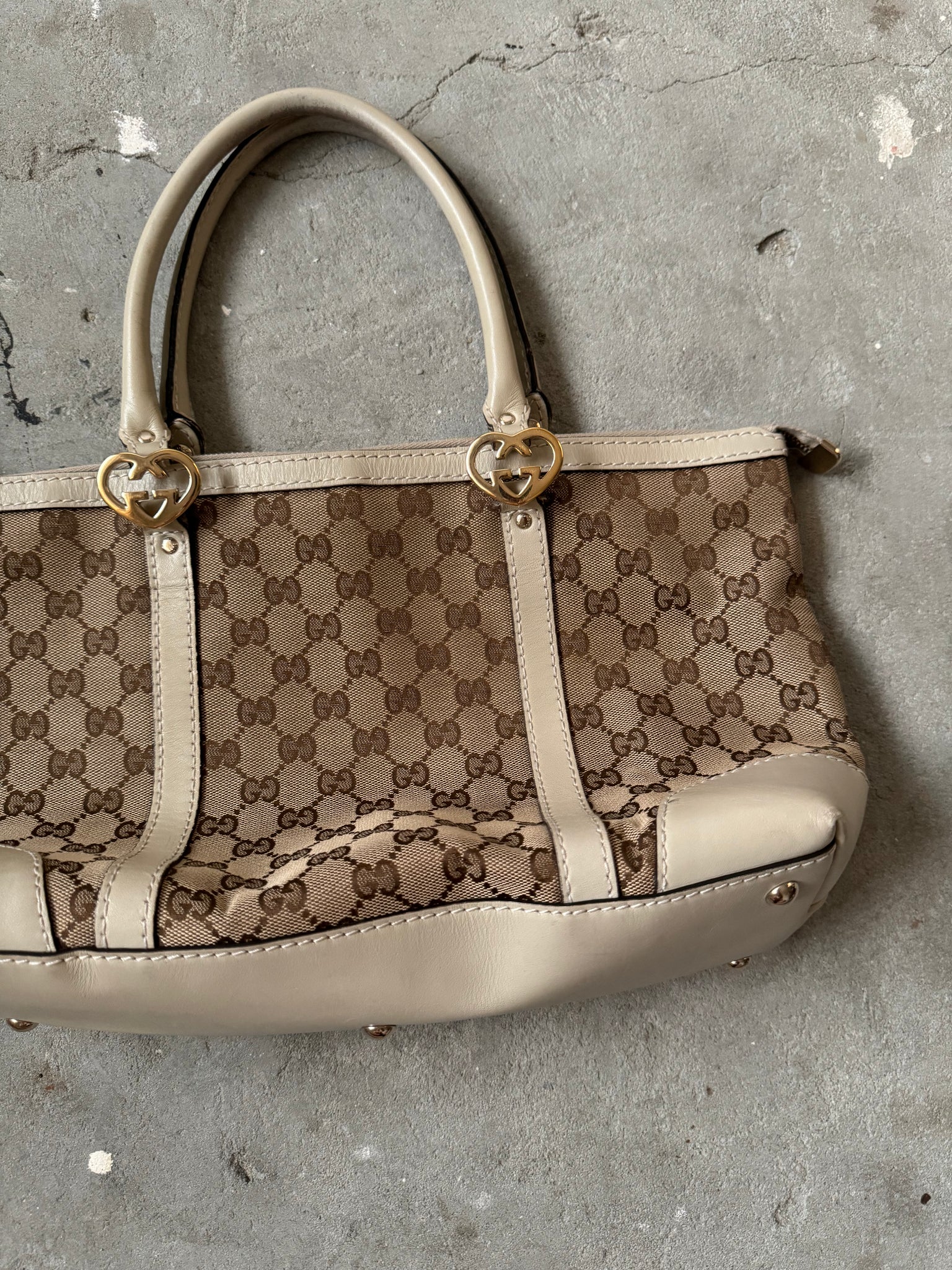 Gucci GG Monogram Lovely Heart Hand Bag Beige/White