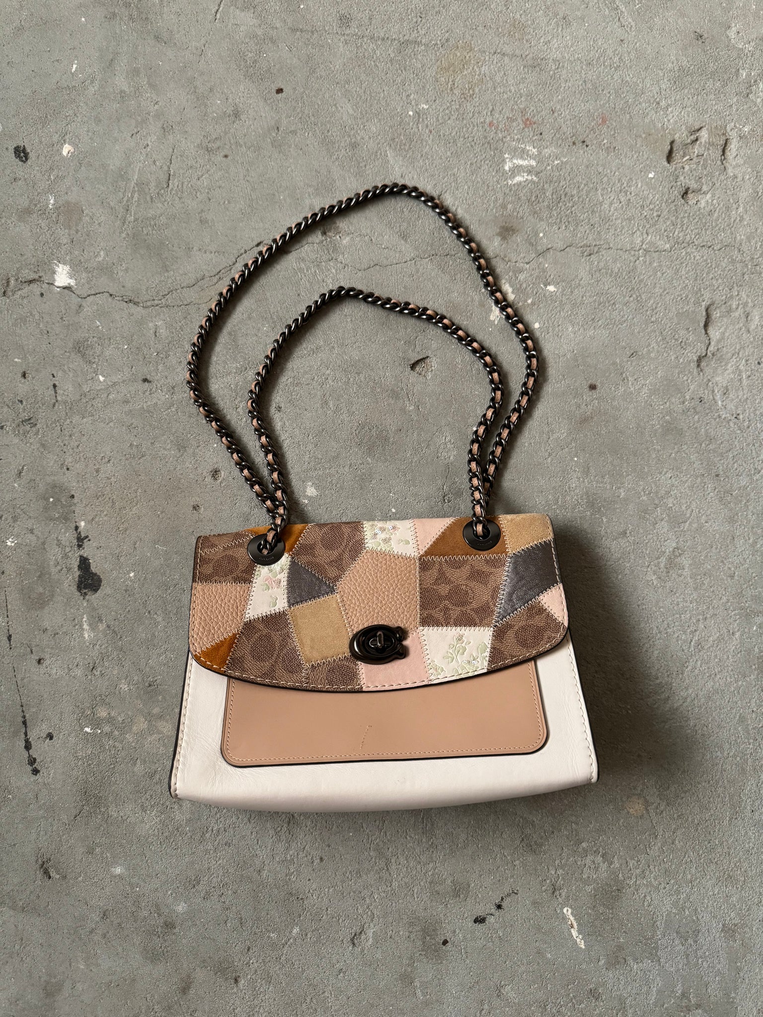 Coach Signature Parker Multi Patch Chain ShoulderBag