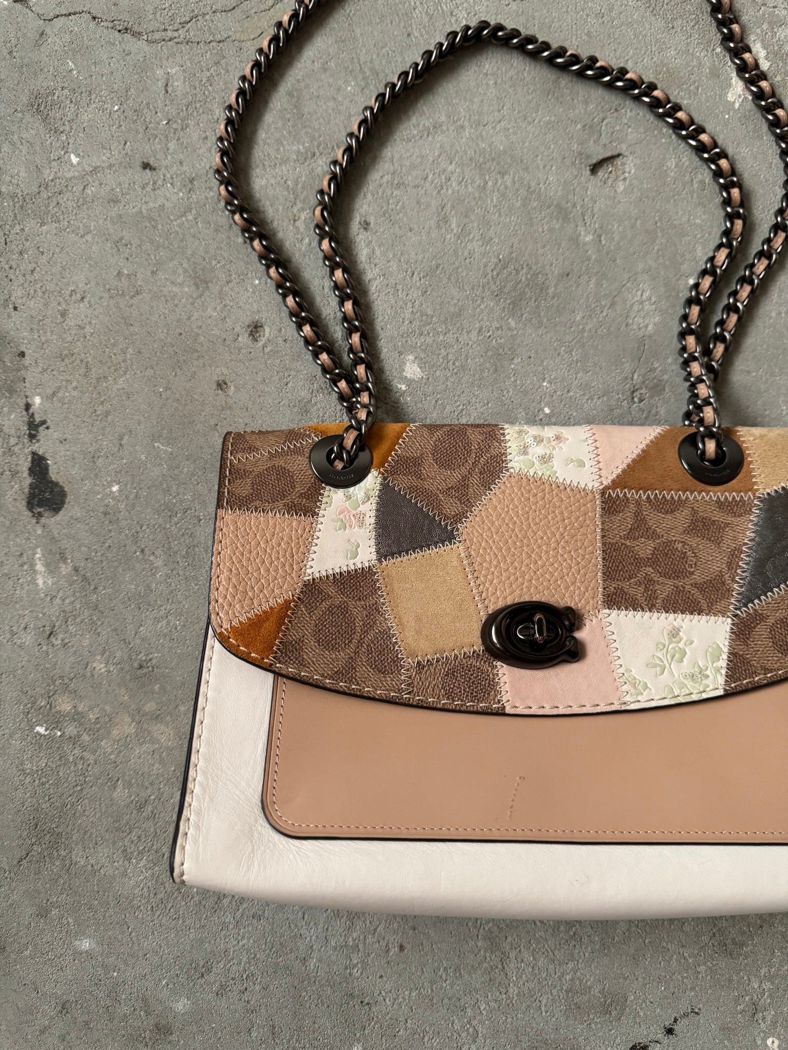 Coach Signature Parker Multi Patch Chain ShoulderBag