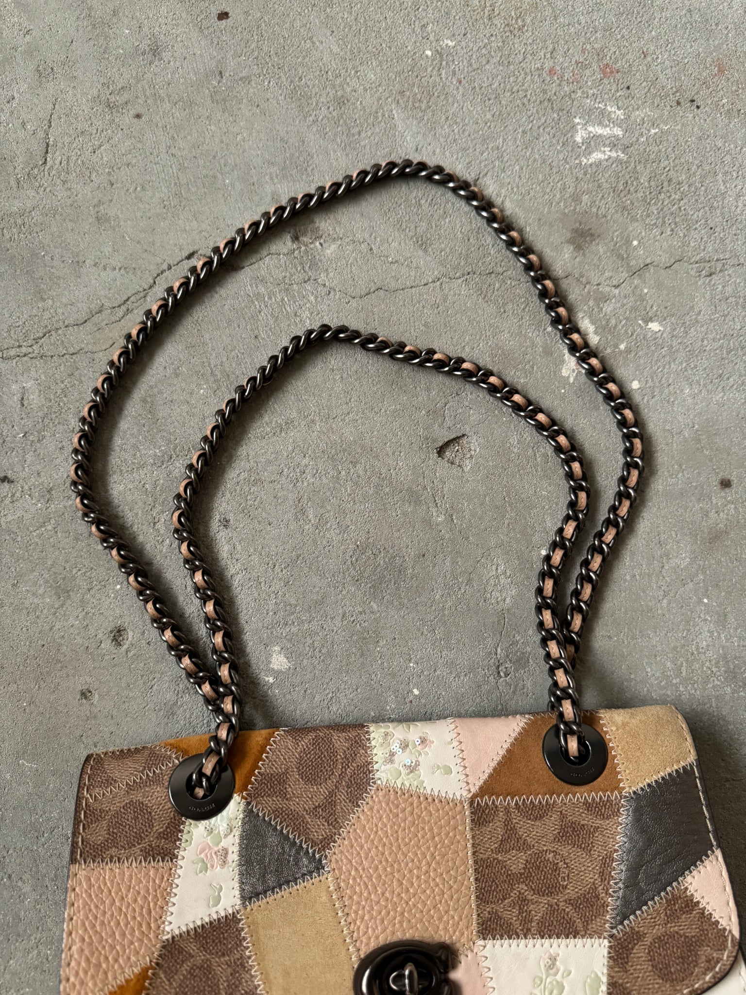 Coach Signature Parker Multi Patch Chain ShoulderBag