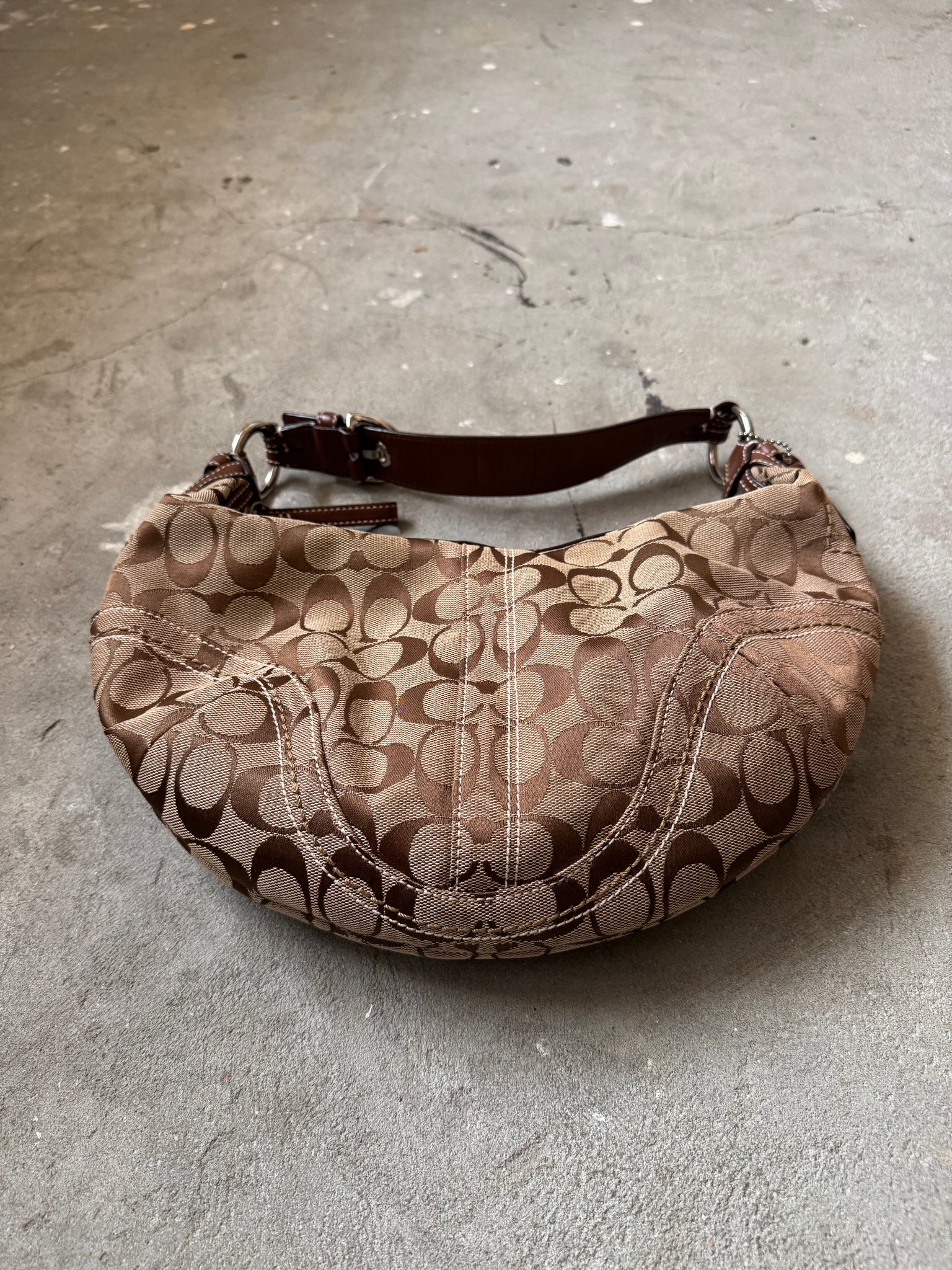 Coach Signature Soho Shoulder Bag Beige/Brown