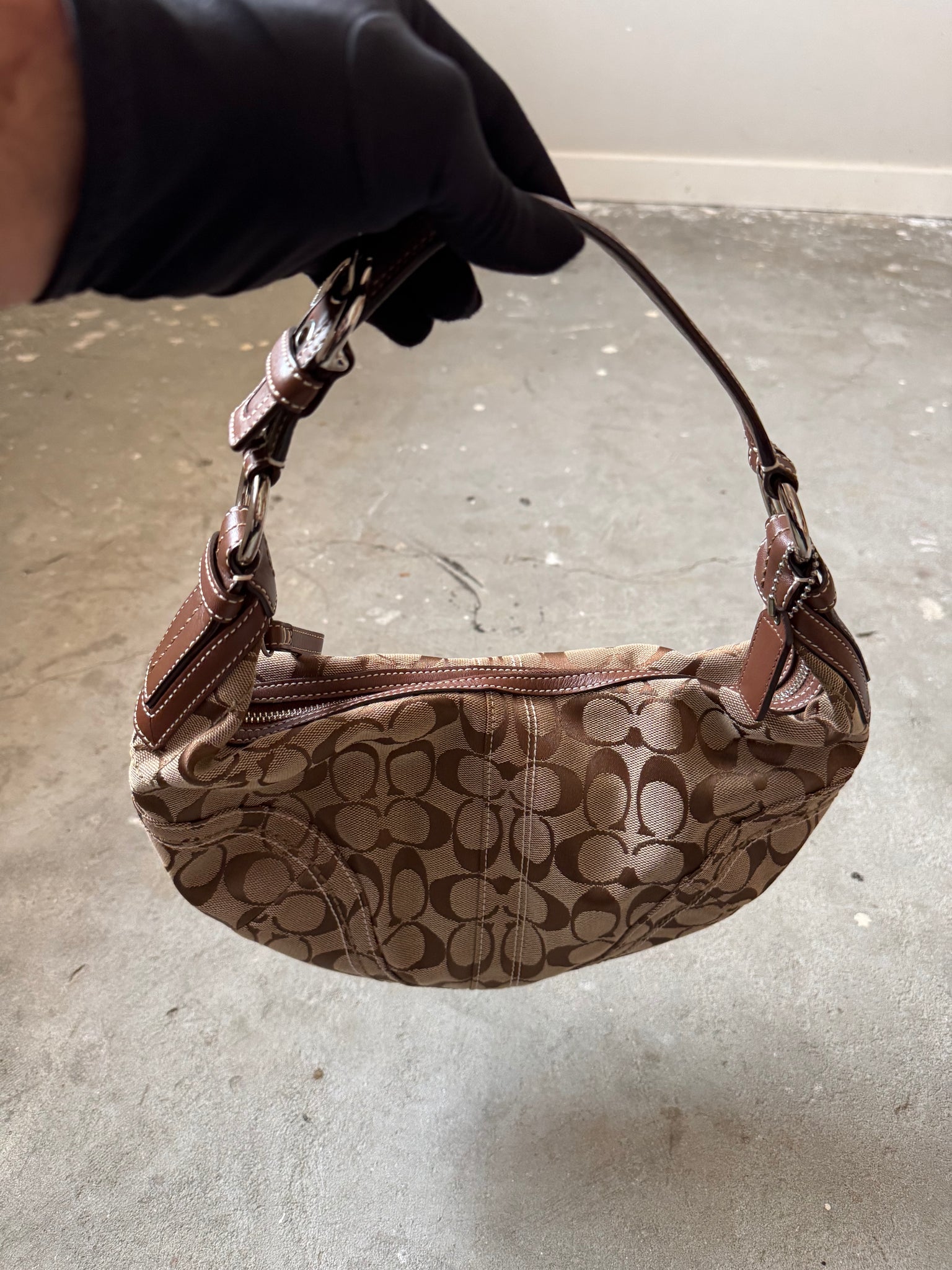 Coach Signature Soho Shoulder Bag Beige/Brown