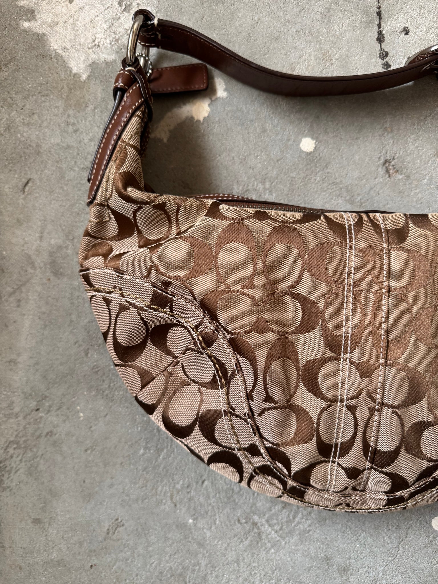 Coach Signature Soho Shoulder Bag Beige/Brown