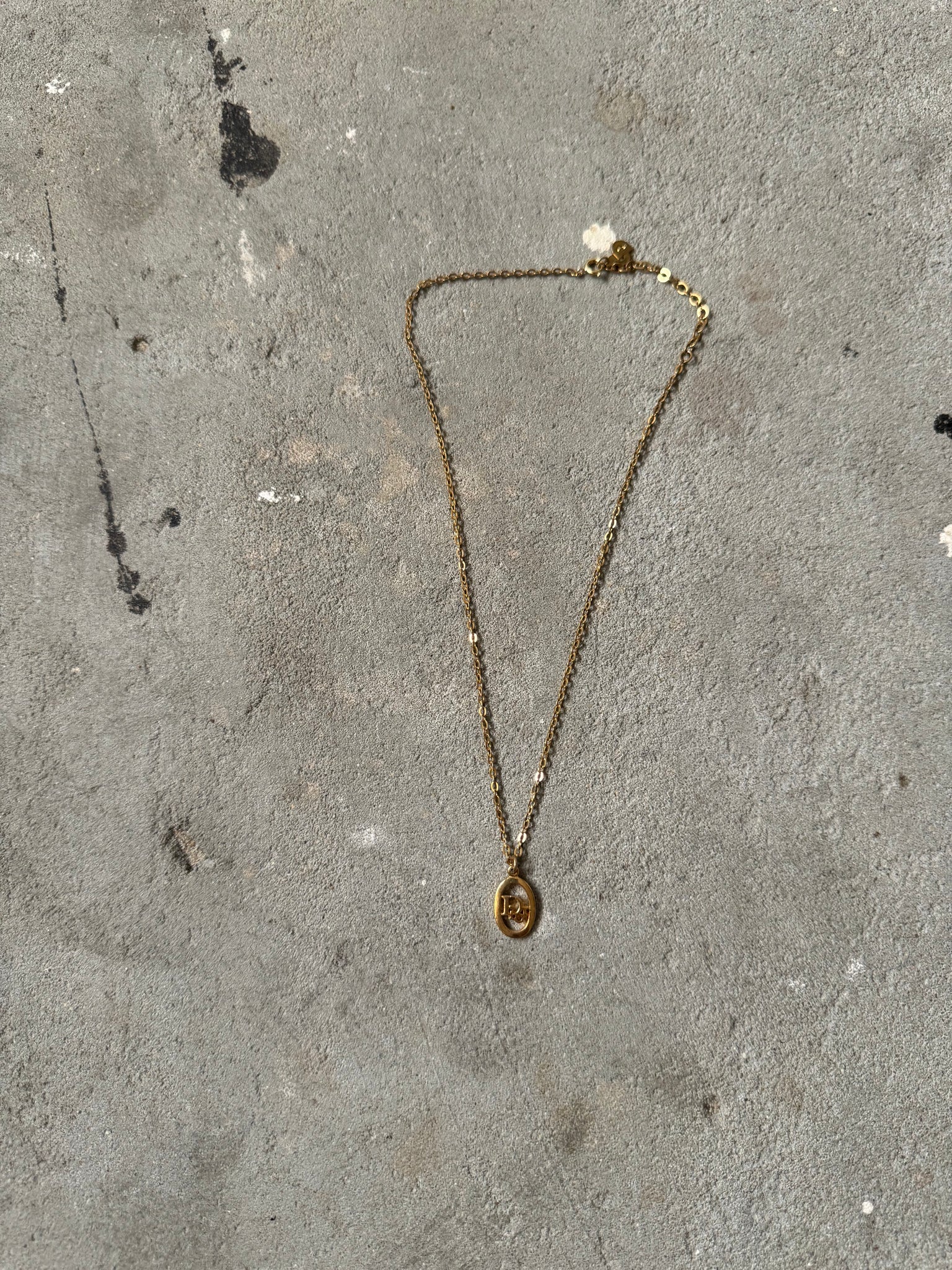 Dior Oval Logo Necklace Gold