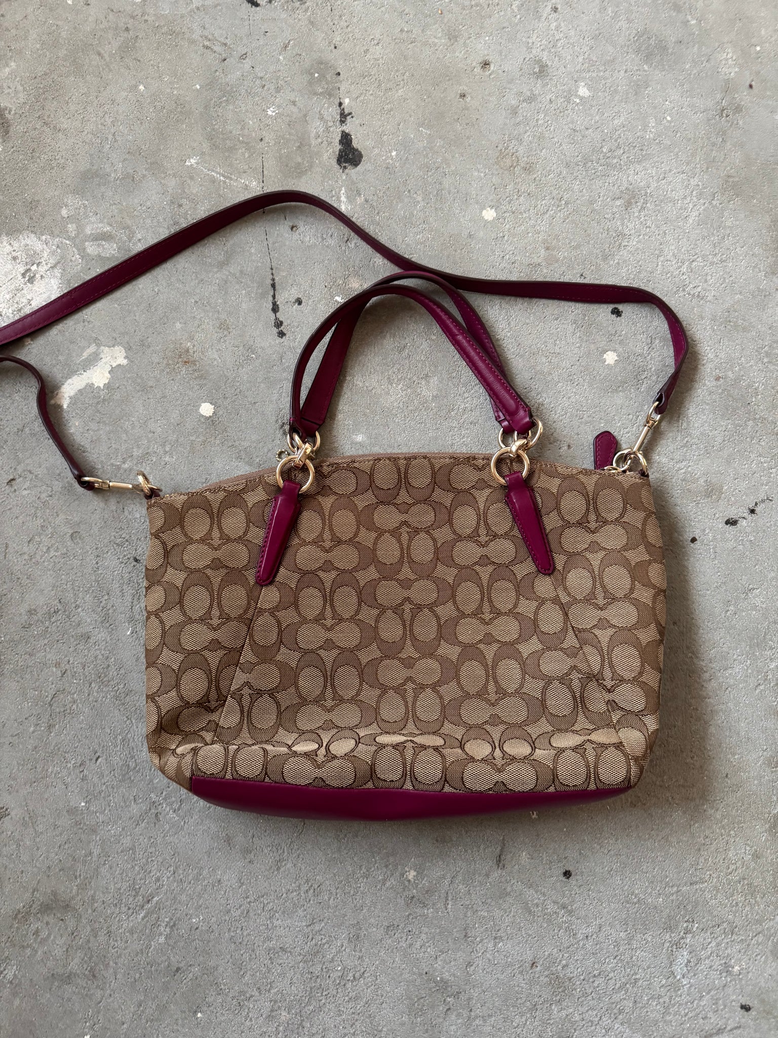 Coach Signature Kelsey Hand Bag Beige/Purple