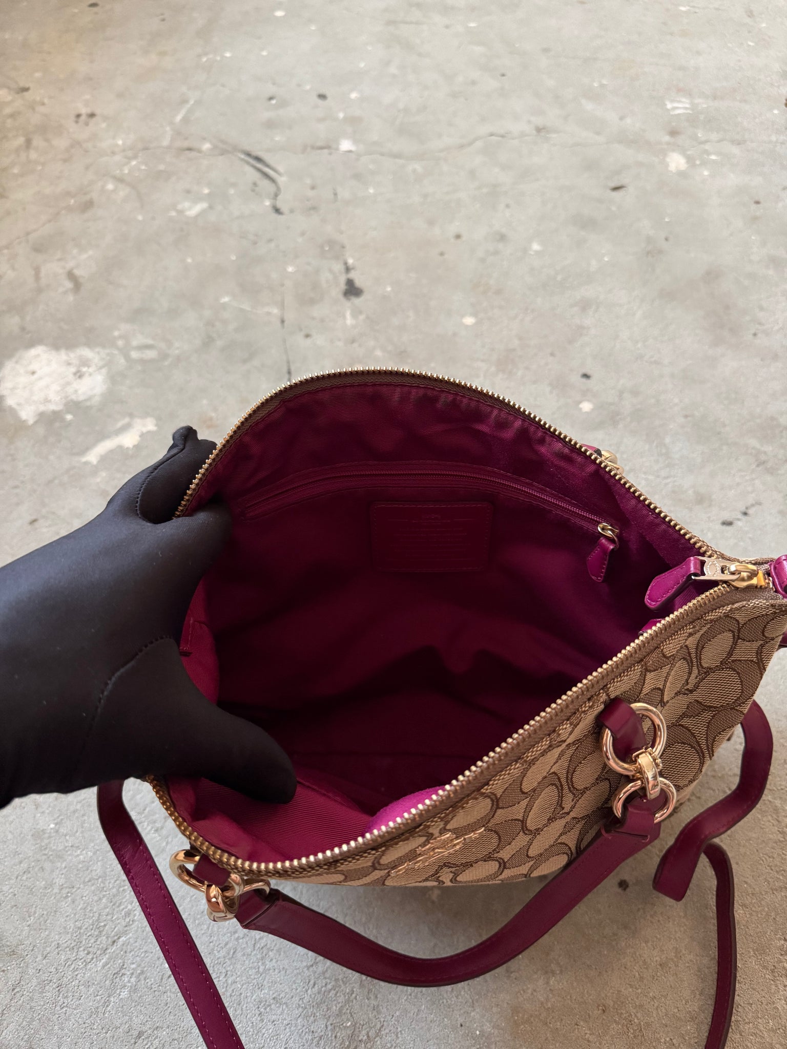 Coach Signature Kelsey Hand Bag Beige/Purple
