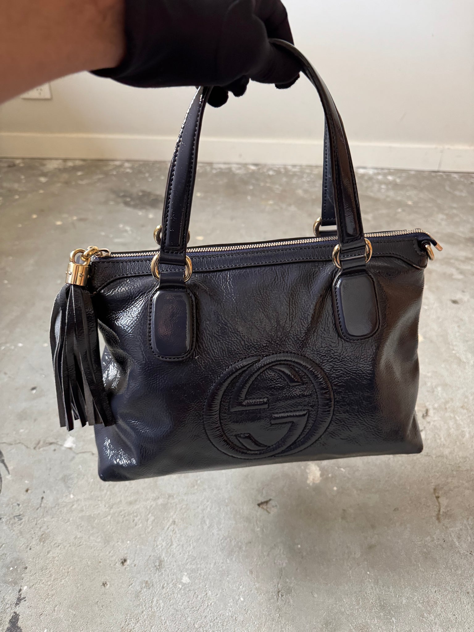 Gucci GG Soho Patent Shoulder Bag Navy Blue