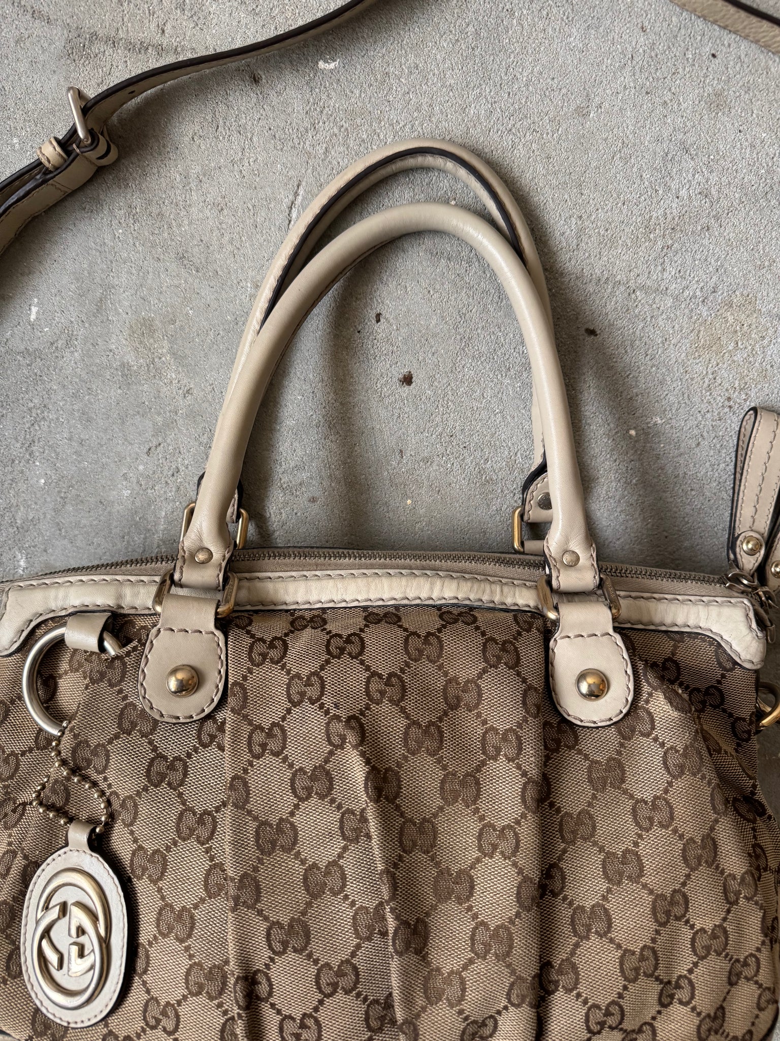 Gucci 2Way GG Monogram Sukey Shoulder Bag Beige/White