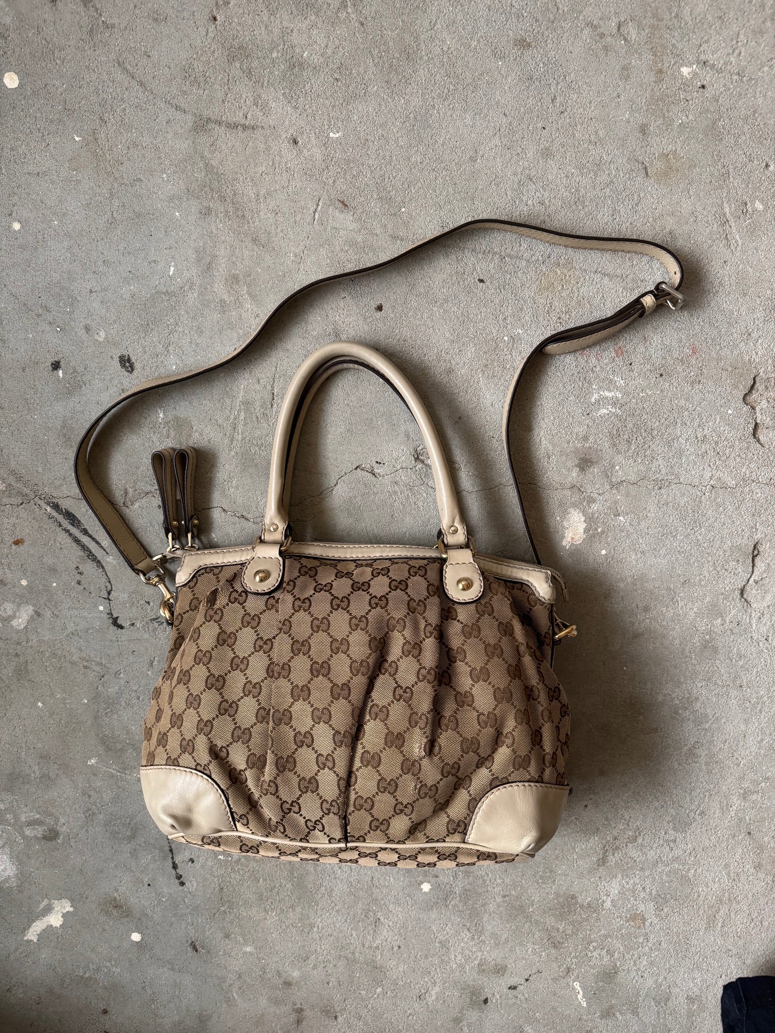 Gucci 2Way GG Monogram Sukey Shoulder Bag Beige/White