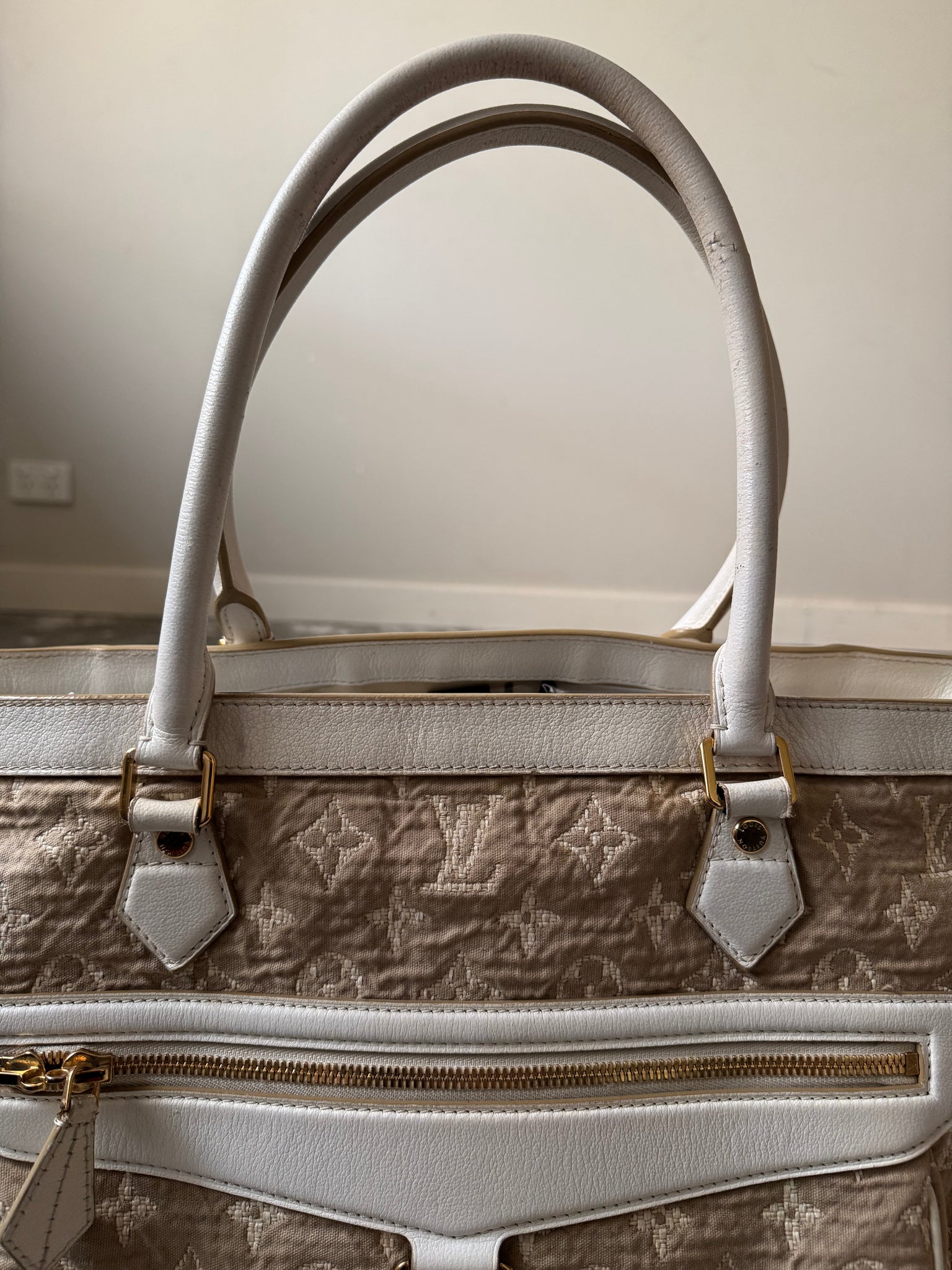 Louis Vuitton GM Monogram Cabas Sabbia Tote Bag