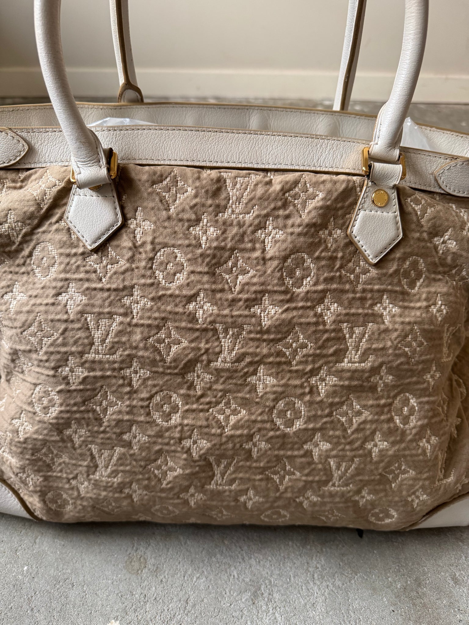 Louis Vuitton GM Monogram Cabas Sabbia Tote Bag