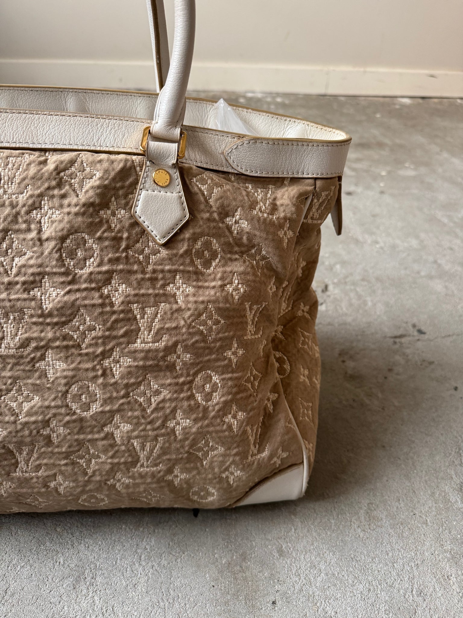 Louis Vuitton GM Monogram Cabas Sabbia Tote Bag