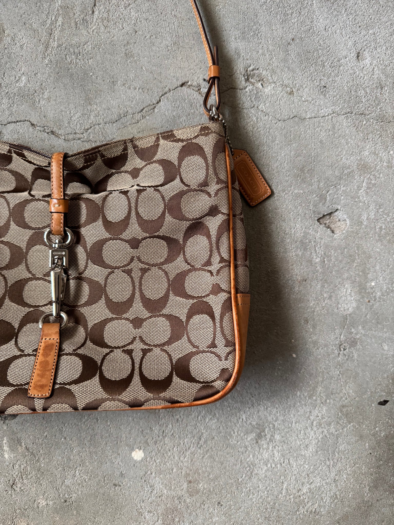 Coach Hobo Signature Clip Canvas Hand Bag Beige