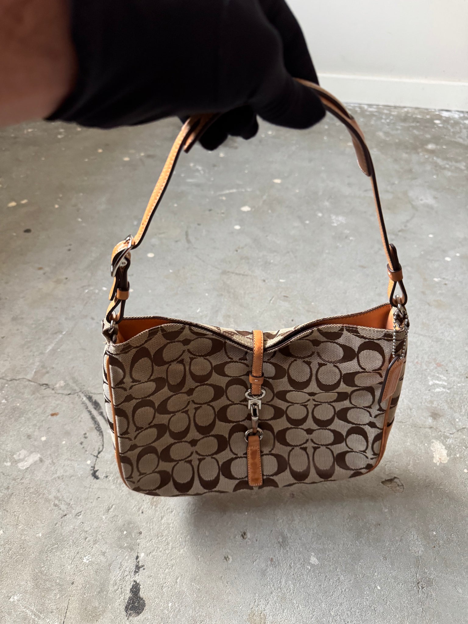 Coach Hobo Signature Clip Canvas Hand Bag Beige